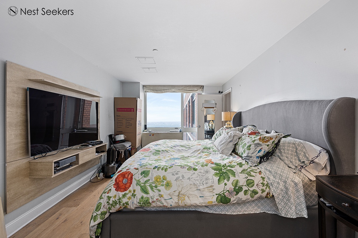 #8 photo, 215-217 E 96th Street, マンハッタン East Harlem , NY 10128