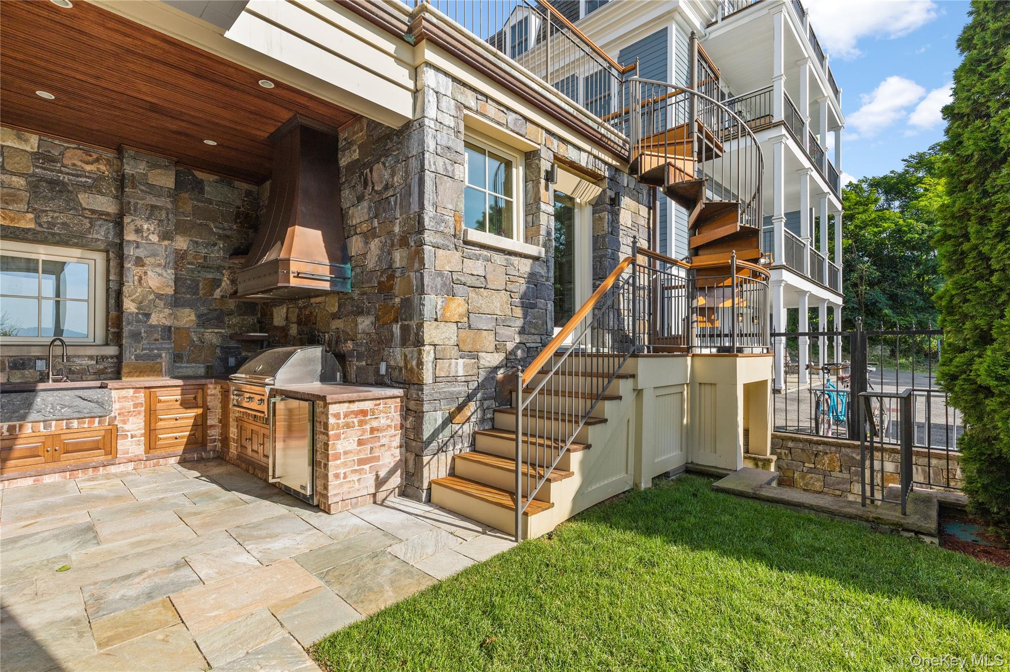 #12 photo, 33 Livingston Avenue, Dobbs Ferry , NY 10522