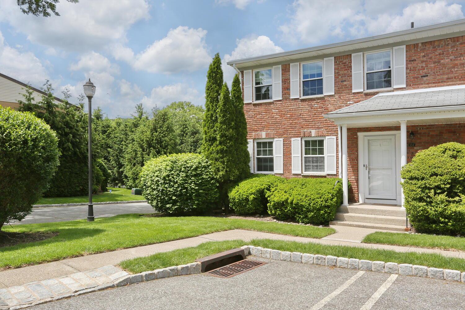 #2 photo, 554 Kensico Court, Suffern , NY 10901