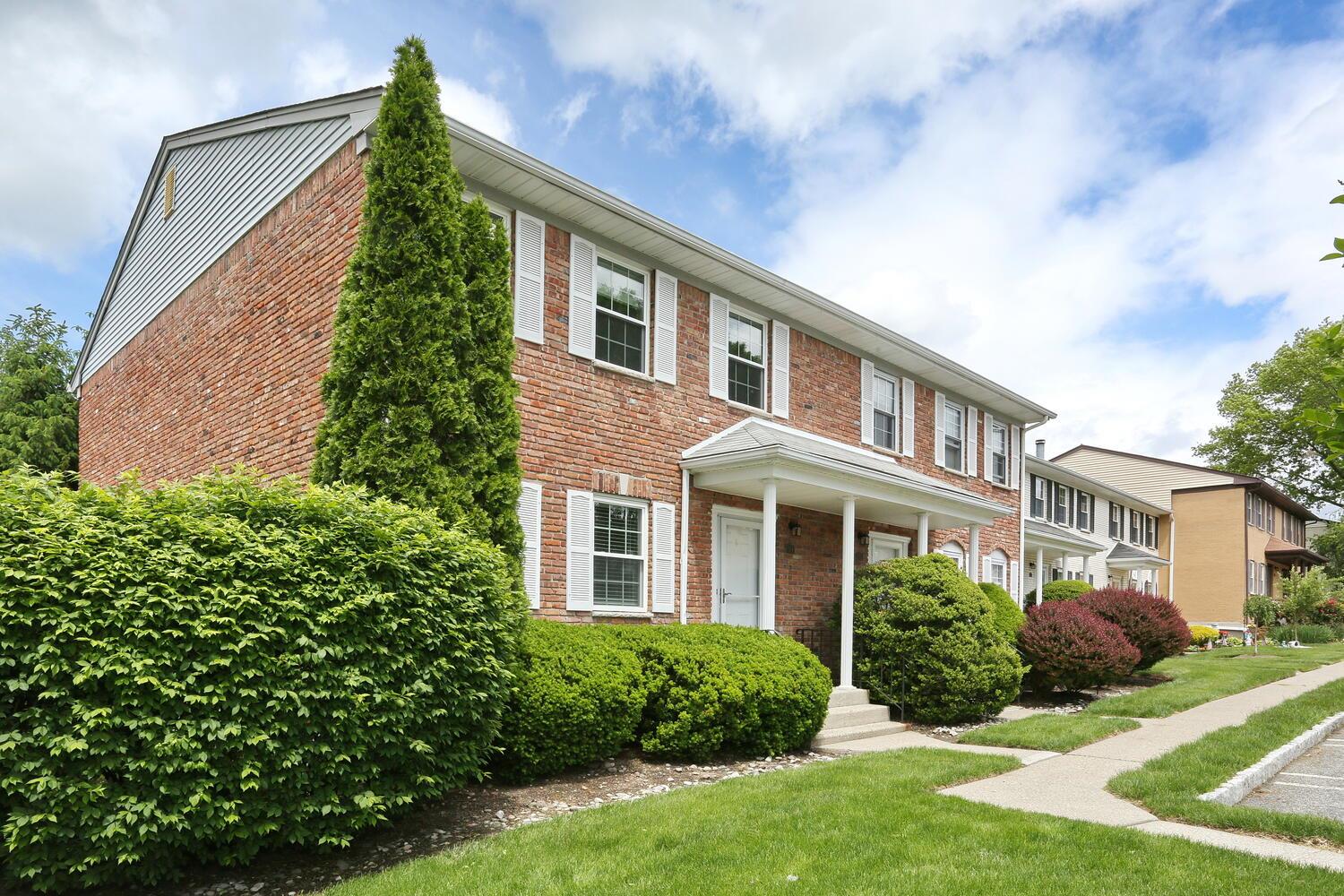 #4 photo, 554 Kensico Court, Suffern , NY 10901