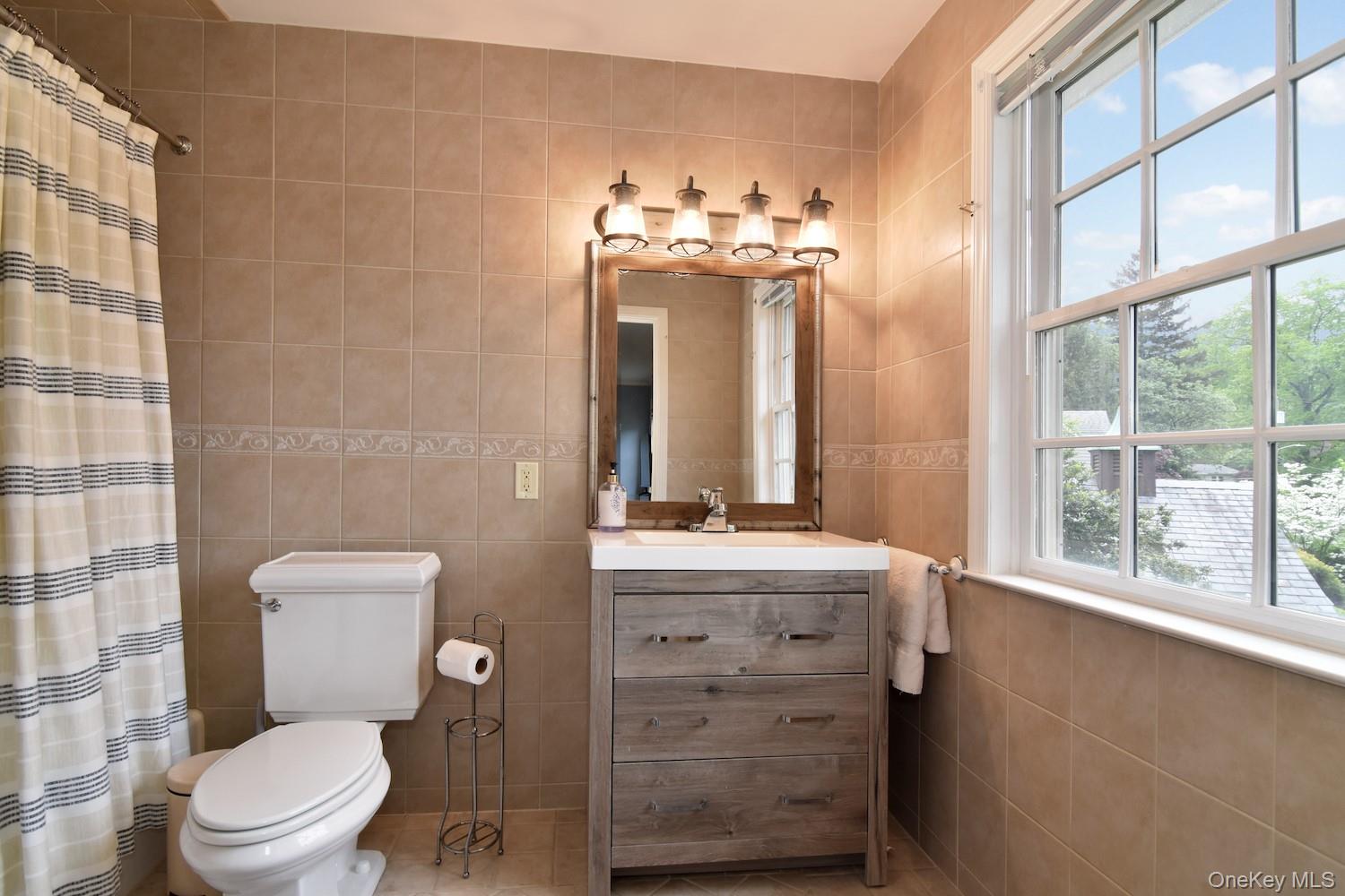 #16 photo, 6 Hazen Street, Pelham , NY 10803