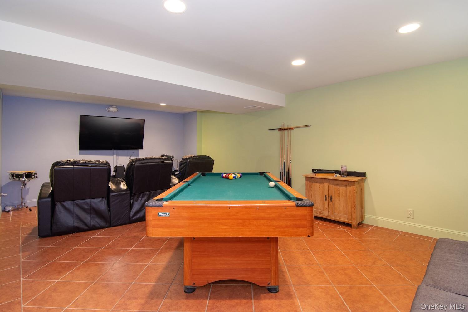 #20 photo, 6 Hazen Street, Pelham , NY 10803