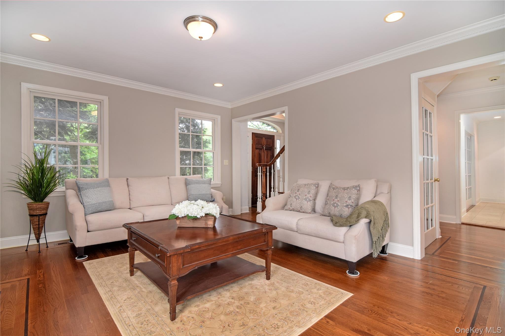 #3 photo, 6 Hazen Street, Pelham , NY 10803