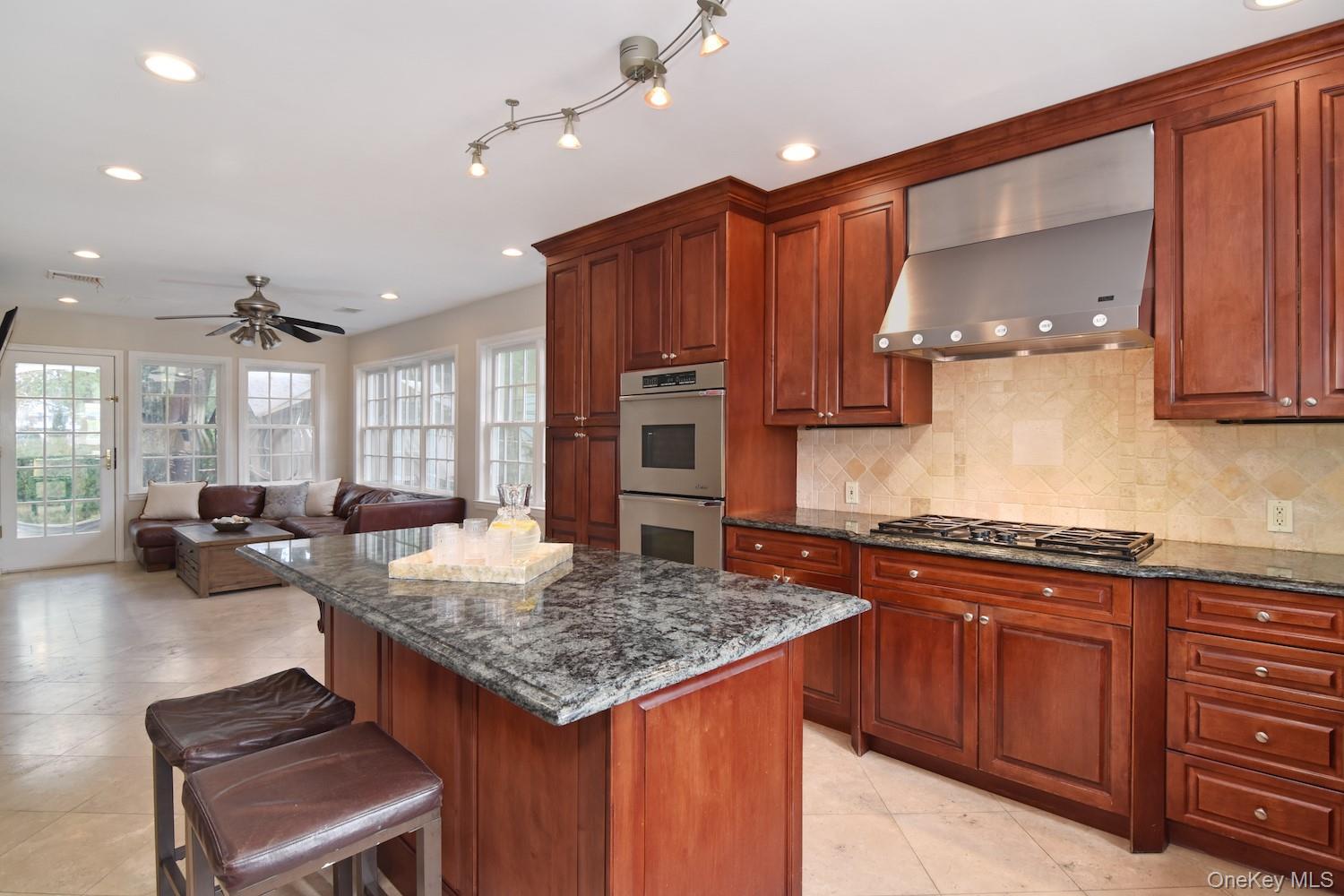 #8 photo, 6 Hazen Street, Pelham , NY 10803