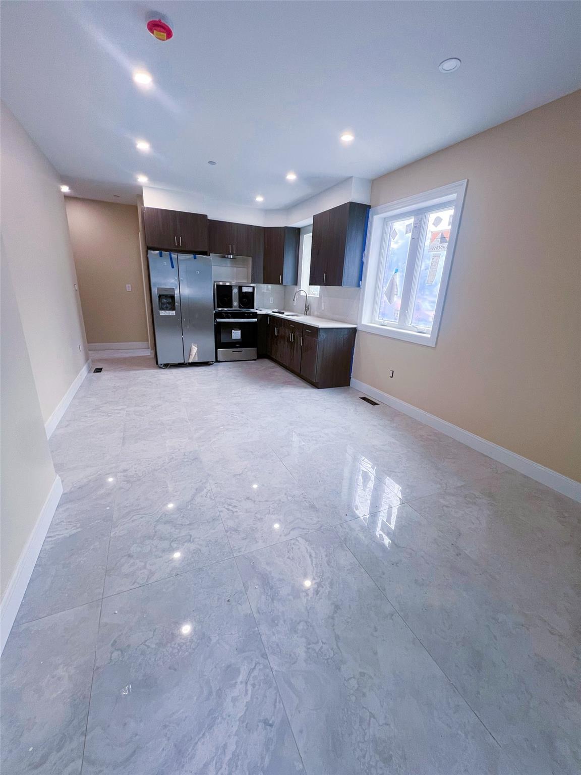 #18 photo, 208-02 47th Avenue, 皇后區 貝塞 Bayside , NY 11361