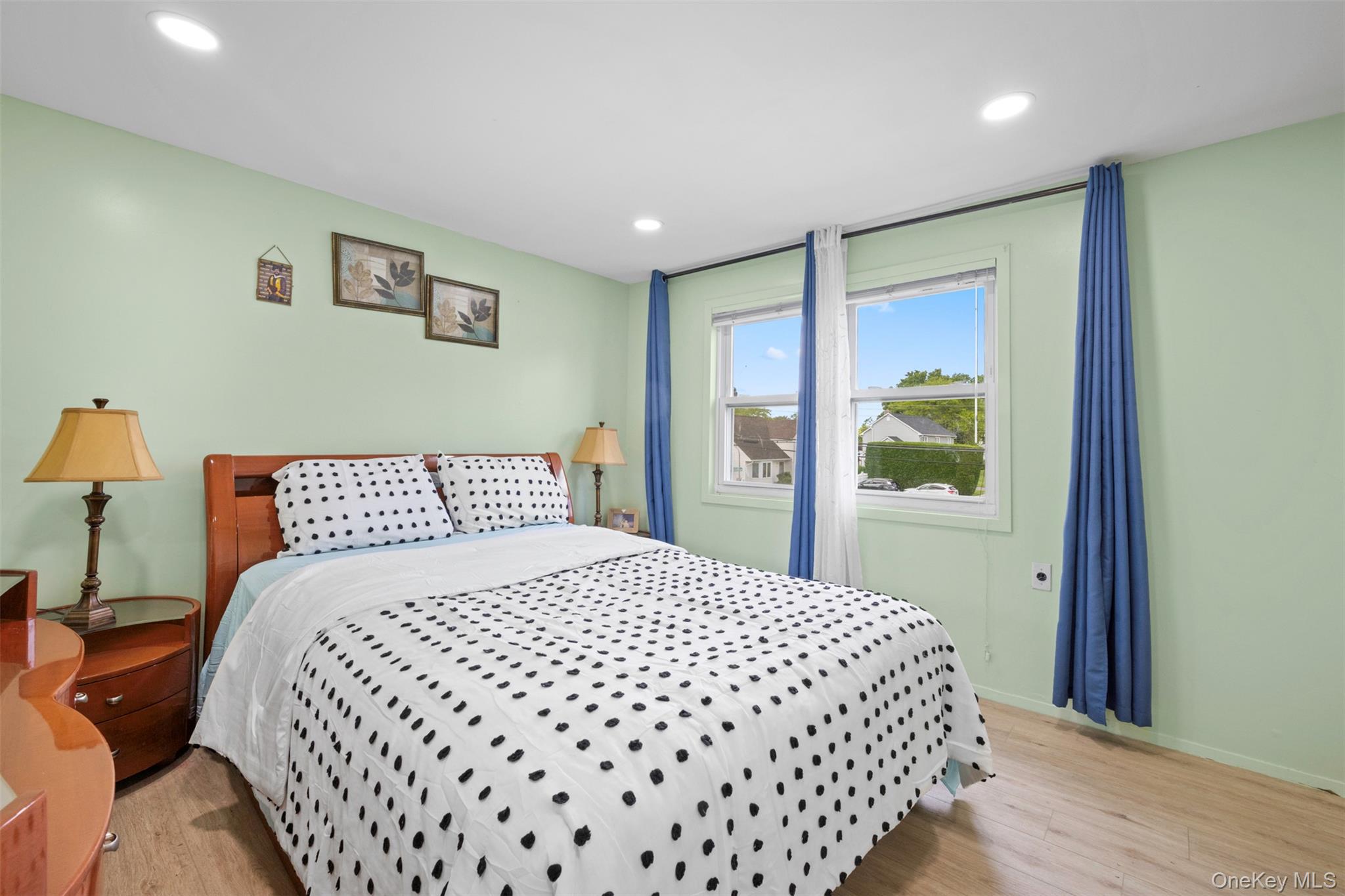 #18 photo, 21 Westgate Road, Massapequa Park , NY 11762