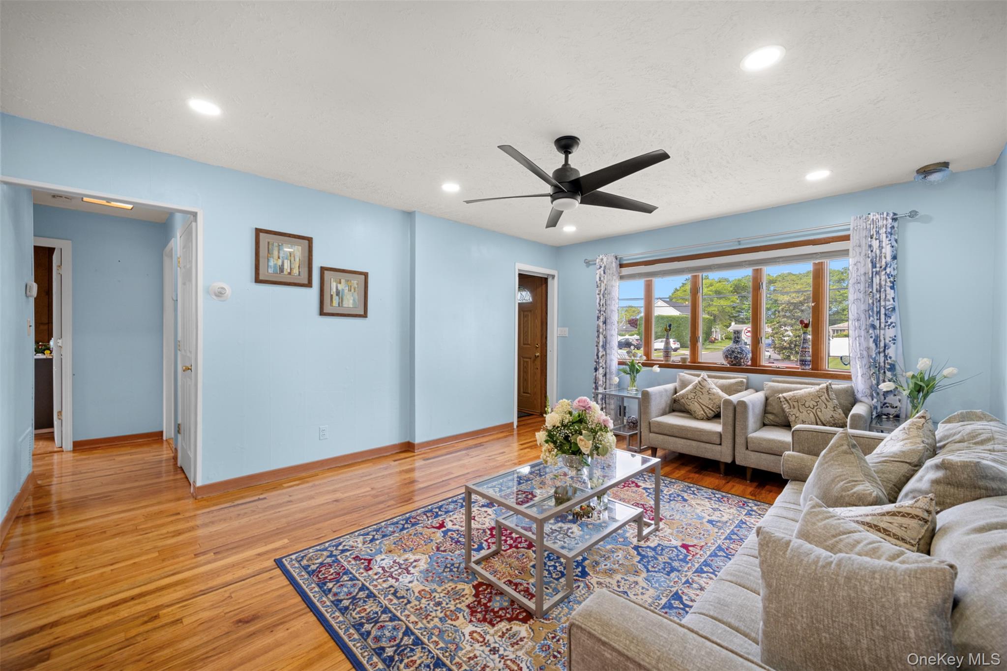 #3 photo, 21 Westgate Road, Massapequa Park , NY 11762