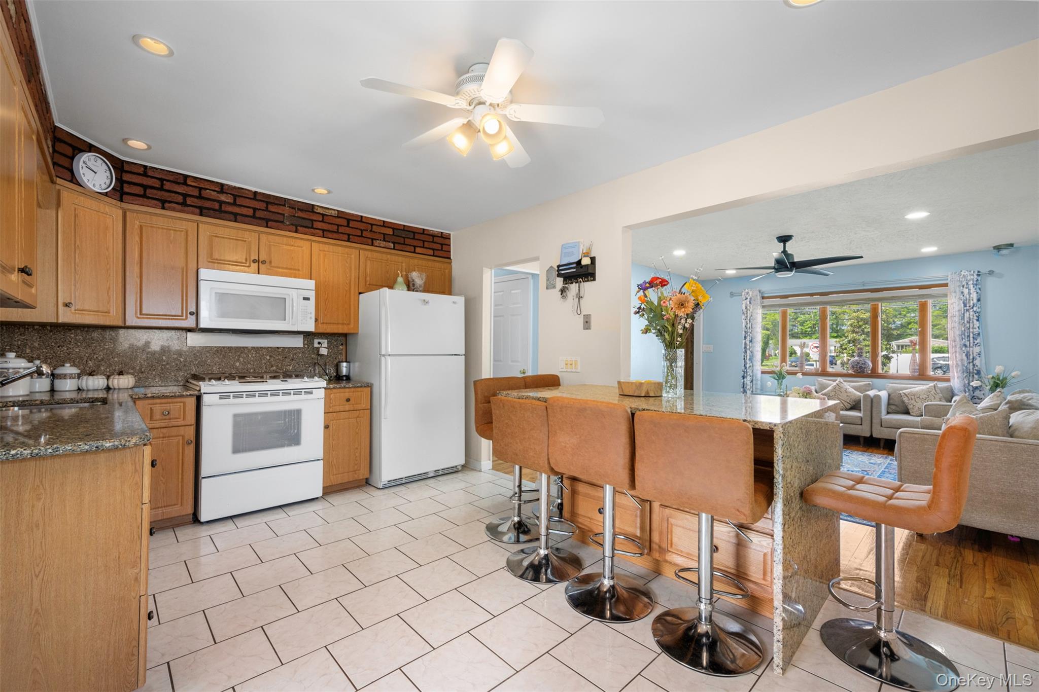 #4 photo, 21 Westgate Road, Massapequa Park , NY 11762