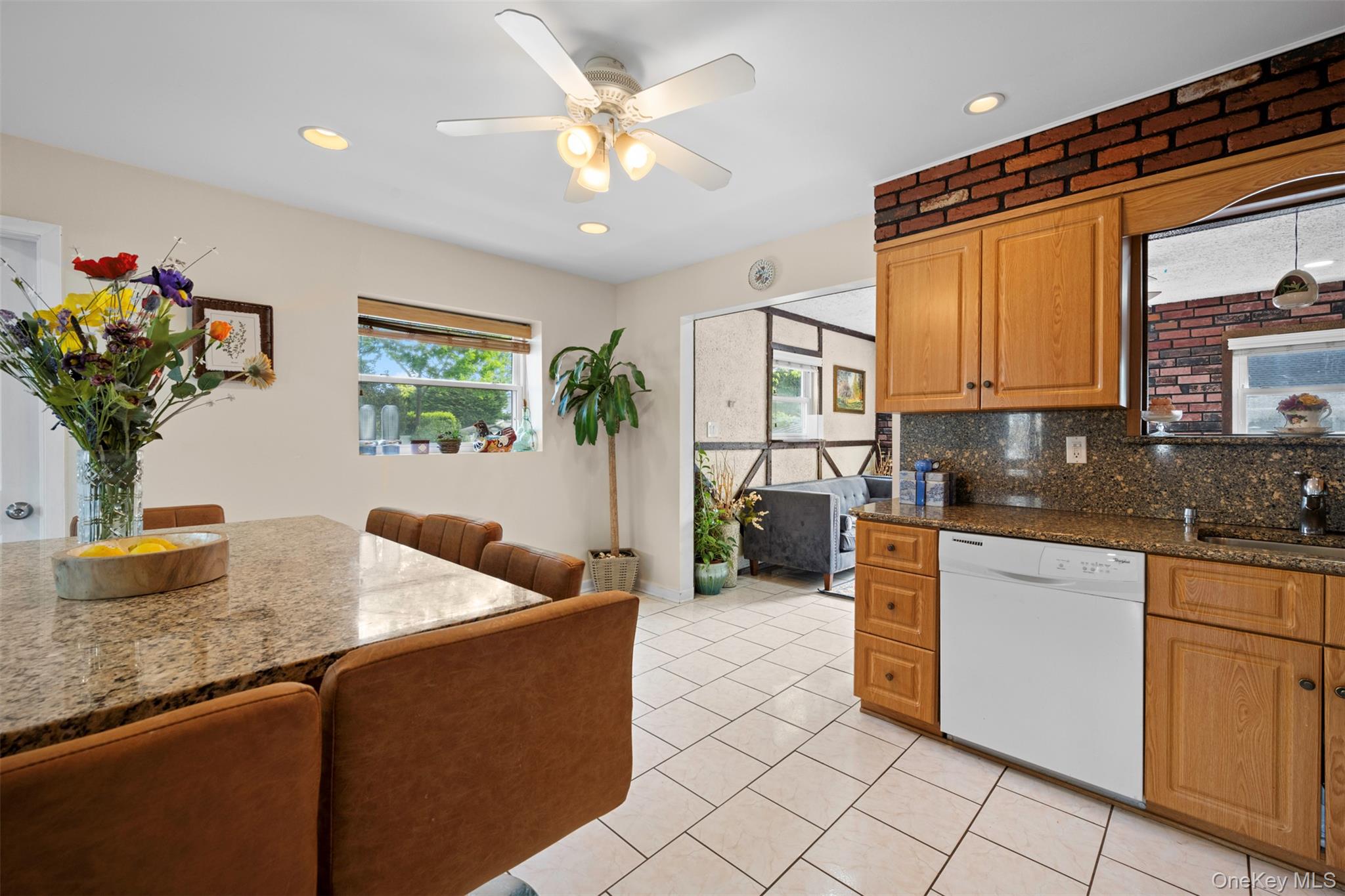 #5 photo, 21 Westgate Road, Massapequa Park , NY 11762