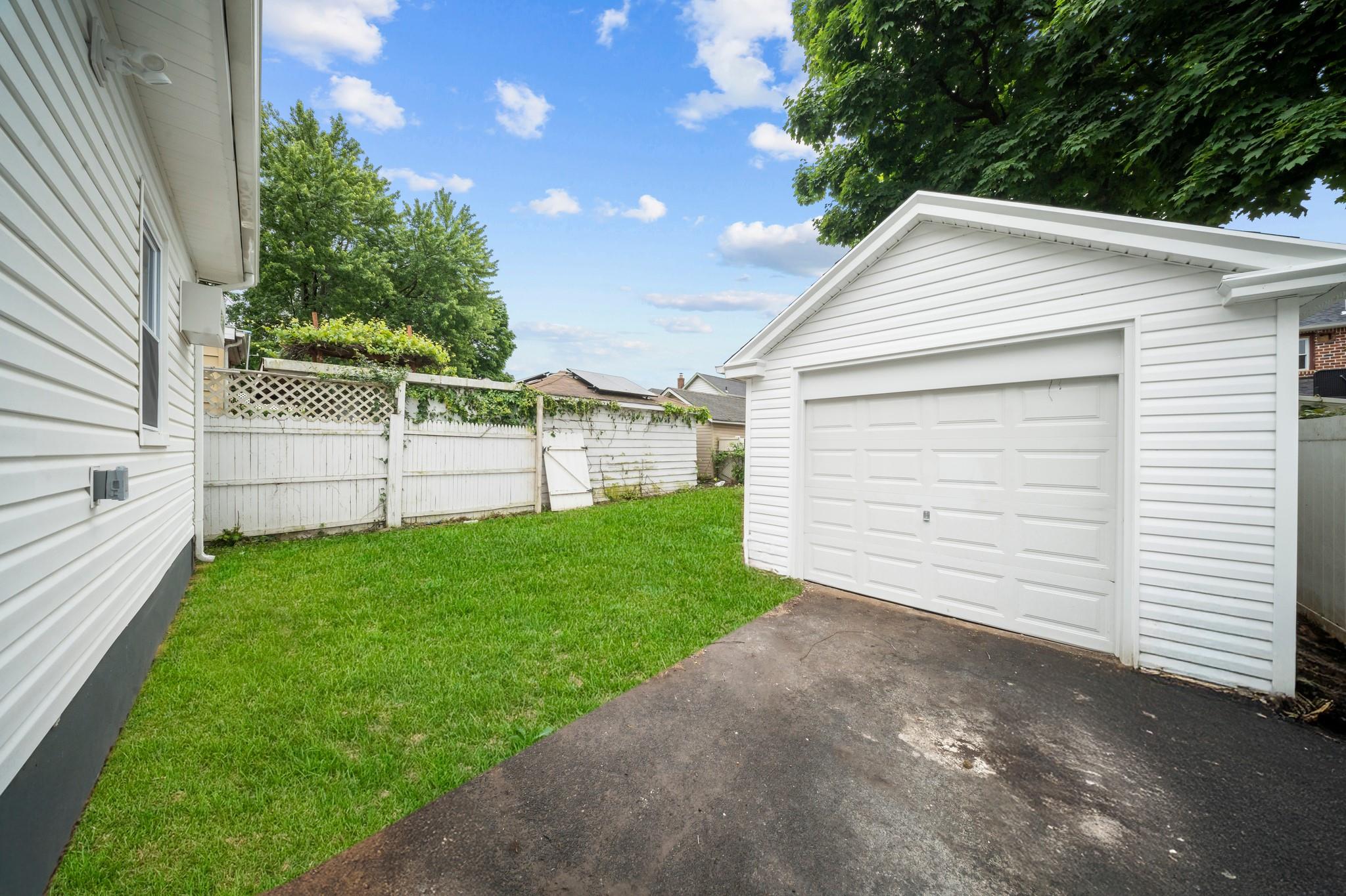 #20 photo, 11028 213th Street, Queens Village , NY 11429