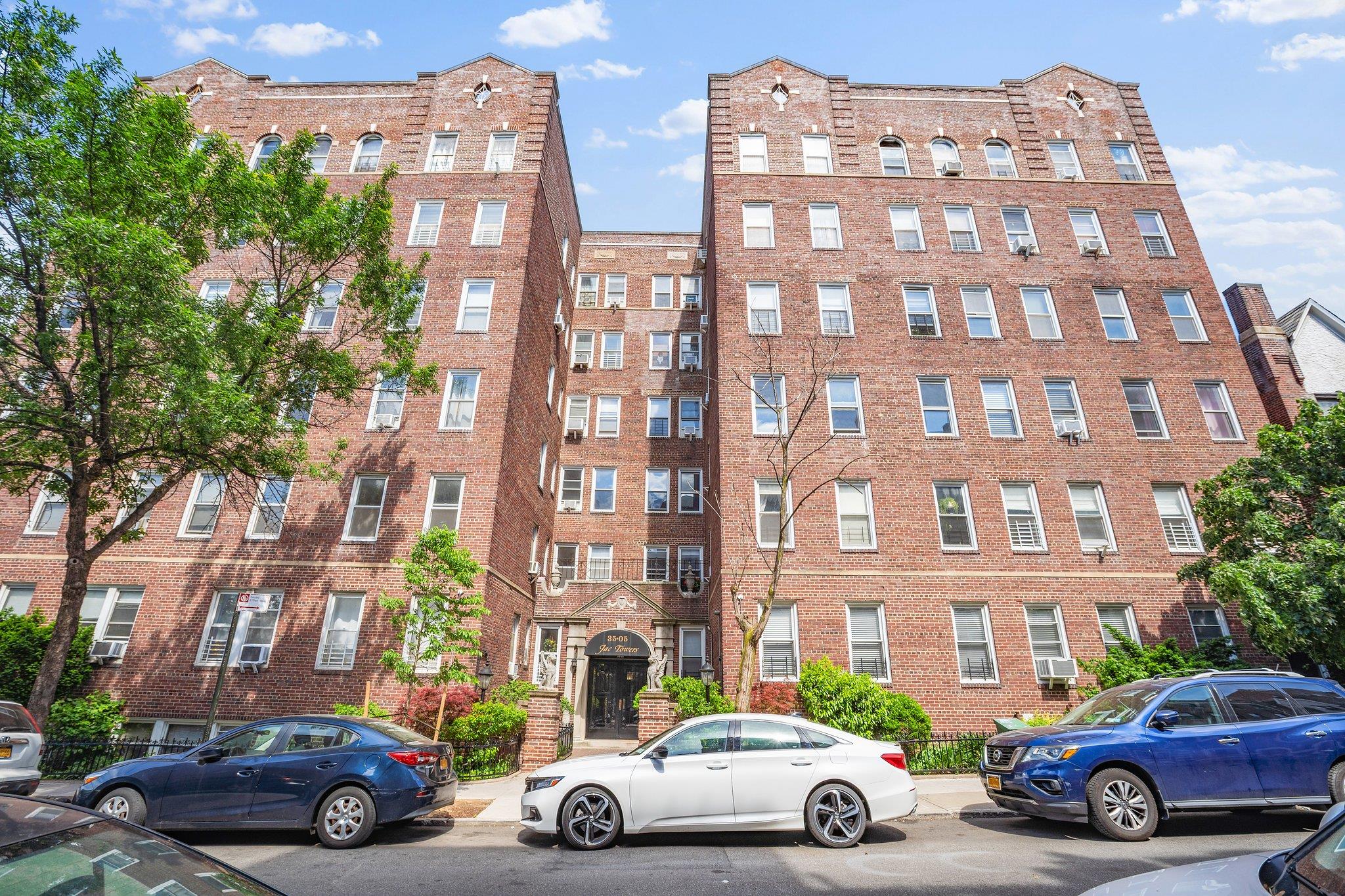 #15 photo, 35-05 72nd Street, Jackson Heights , NY 11372