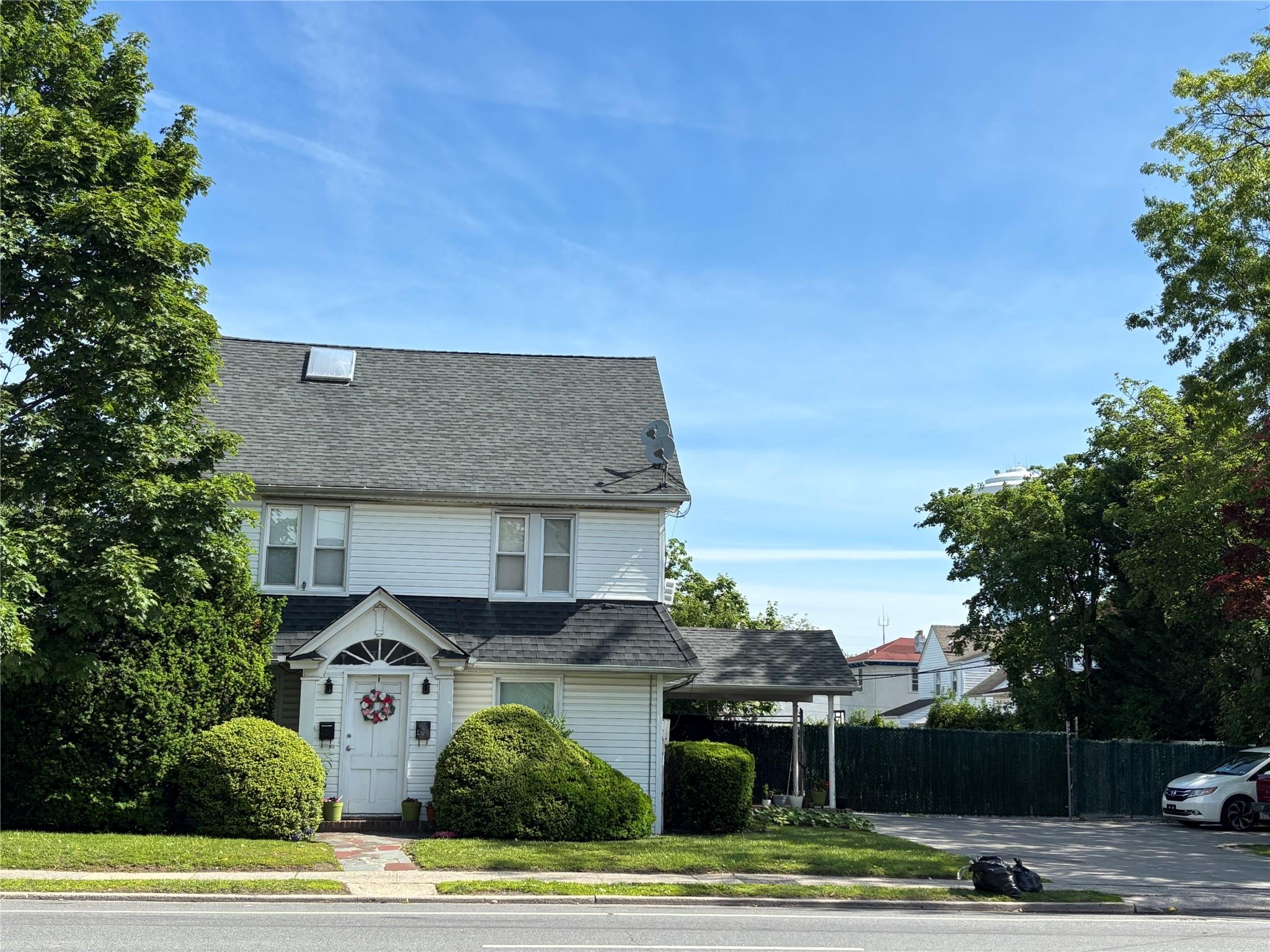 #3 photo, 401 Merrick Road, ナッソー郡 Rockville Centre , NY 11570