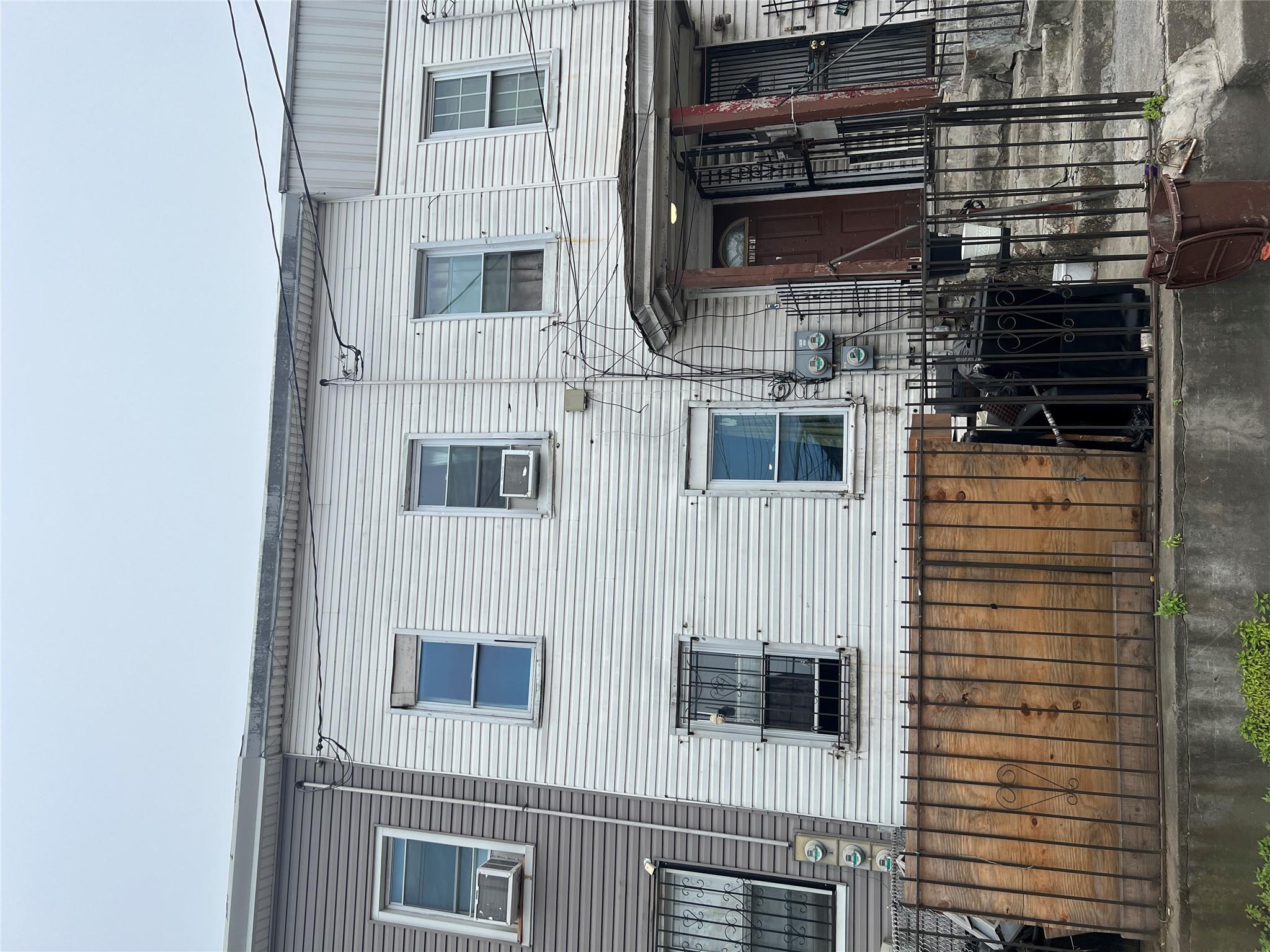 #1 photo, 17008 Liberty Avenue, 皇后區 牙買加 Jamaica , NY 11433