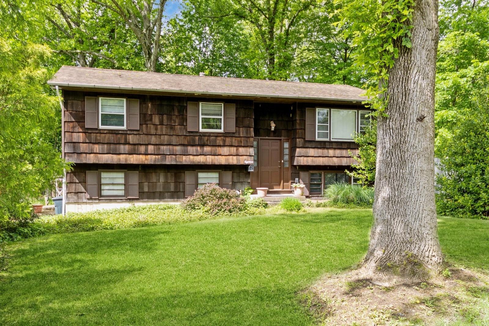 #1 photo, 18 Norwood Place, Nanuet , NY 10954