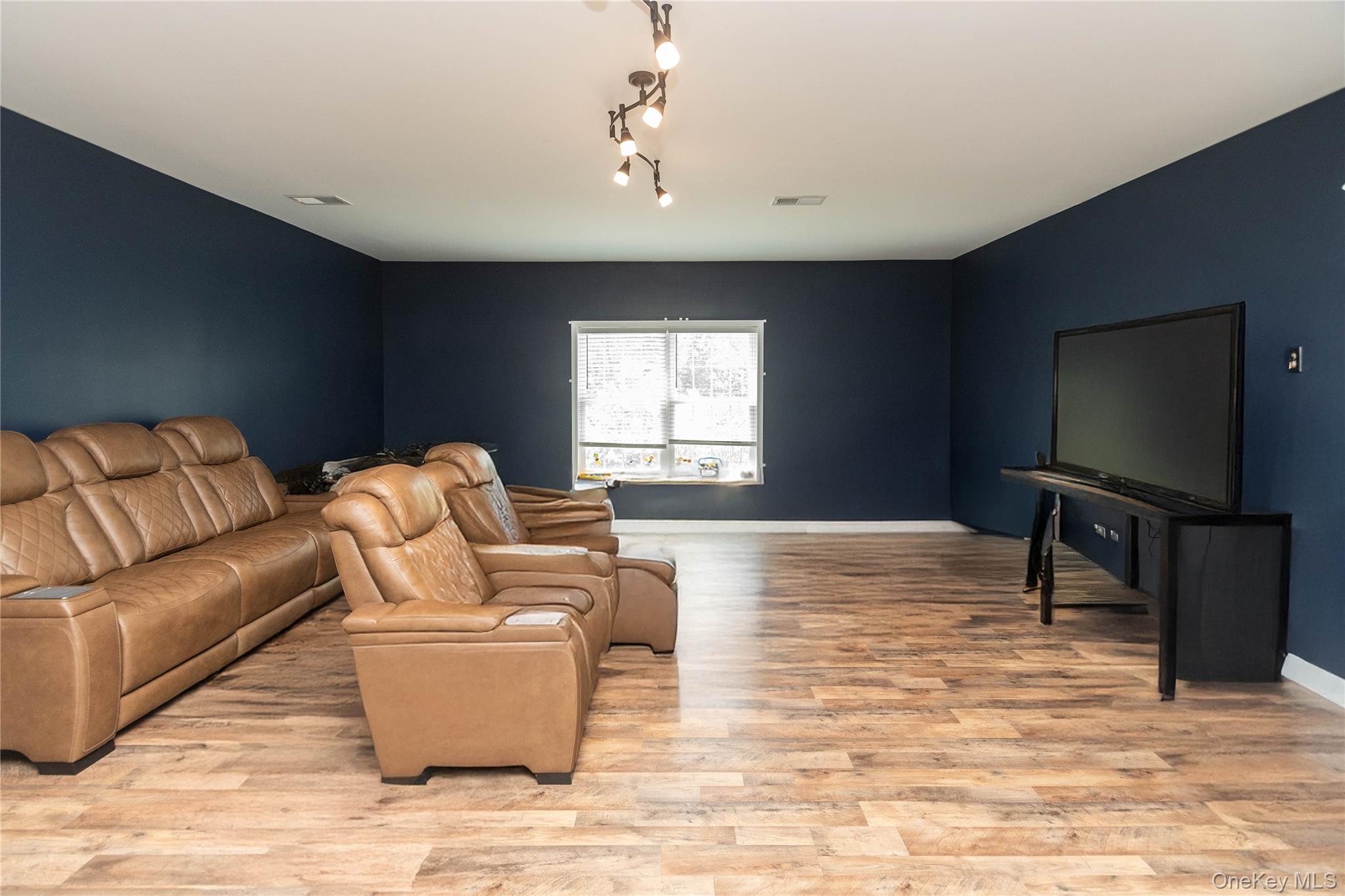 #17 photo, 38 Panorama Drive, New Windsor , NY 12553