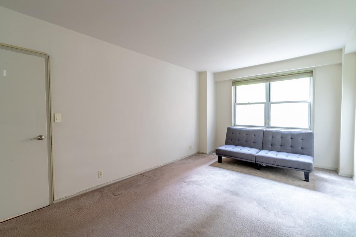 #10 photo, 240 Garth Road, Scarsdale , NY 10583