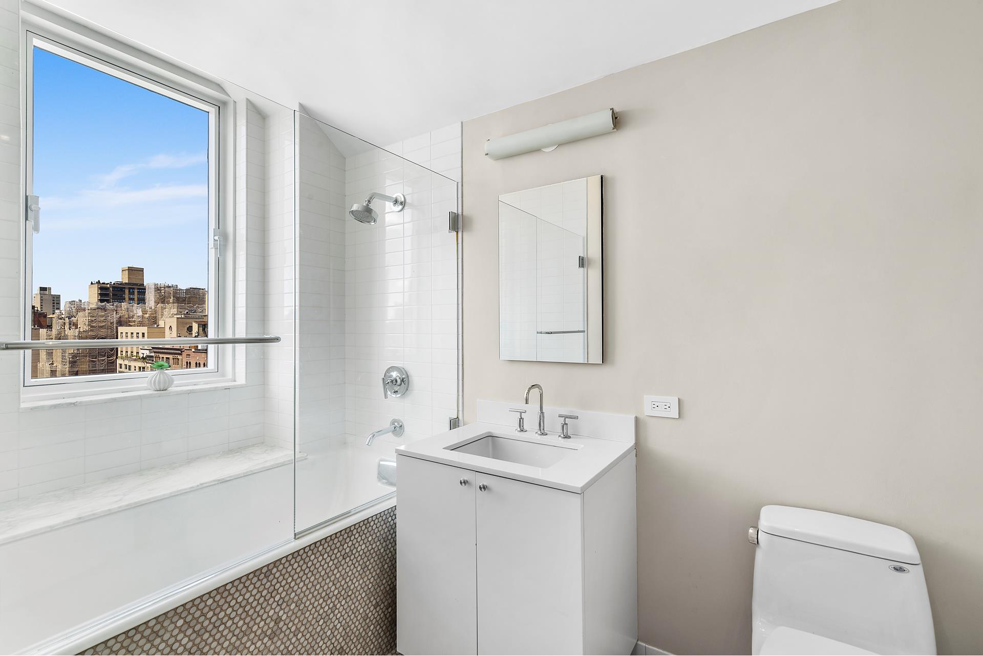 #14 photo, New York City, マンハッタン Lenox Hill , NY 10075