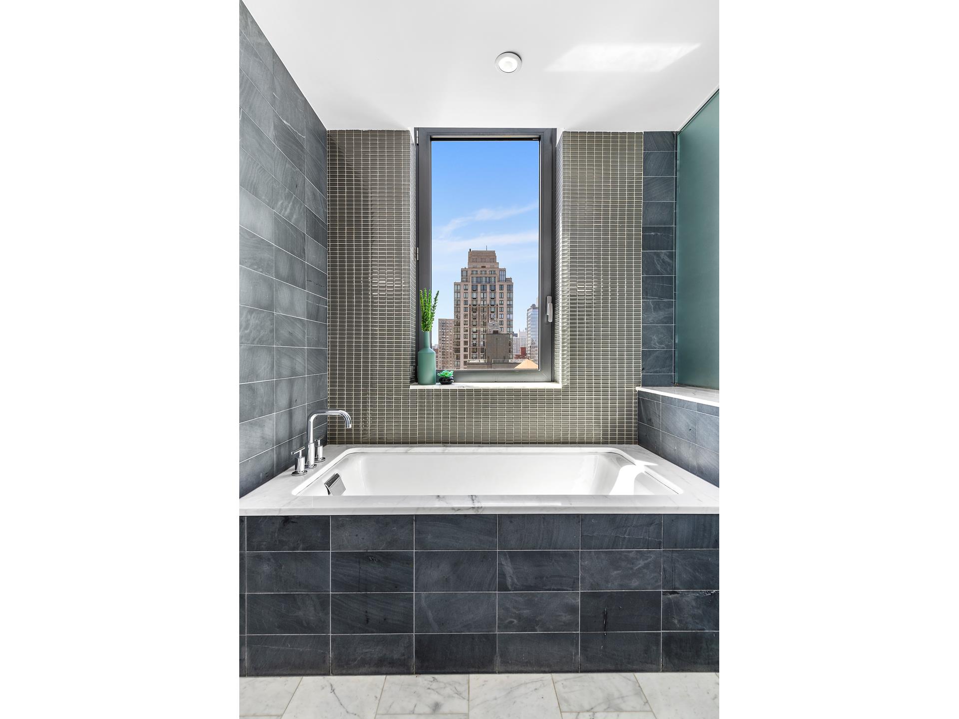 #6 photo, New York City, マンハッタン Lenox Hill , NY 10075