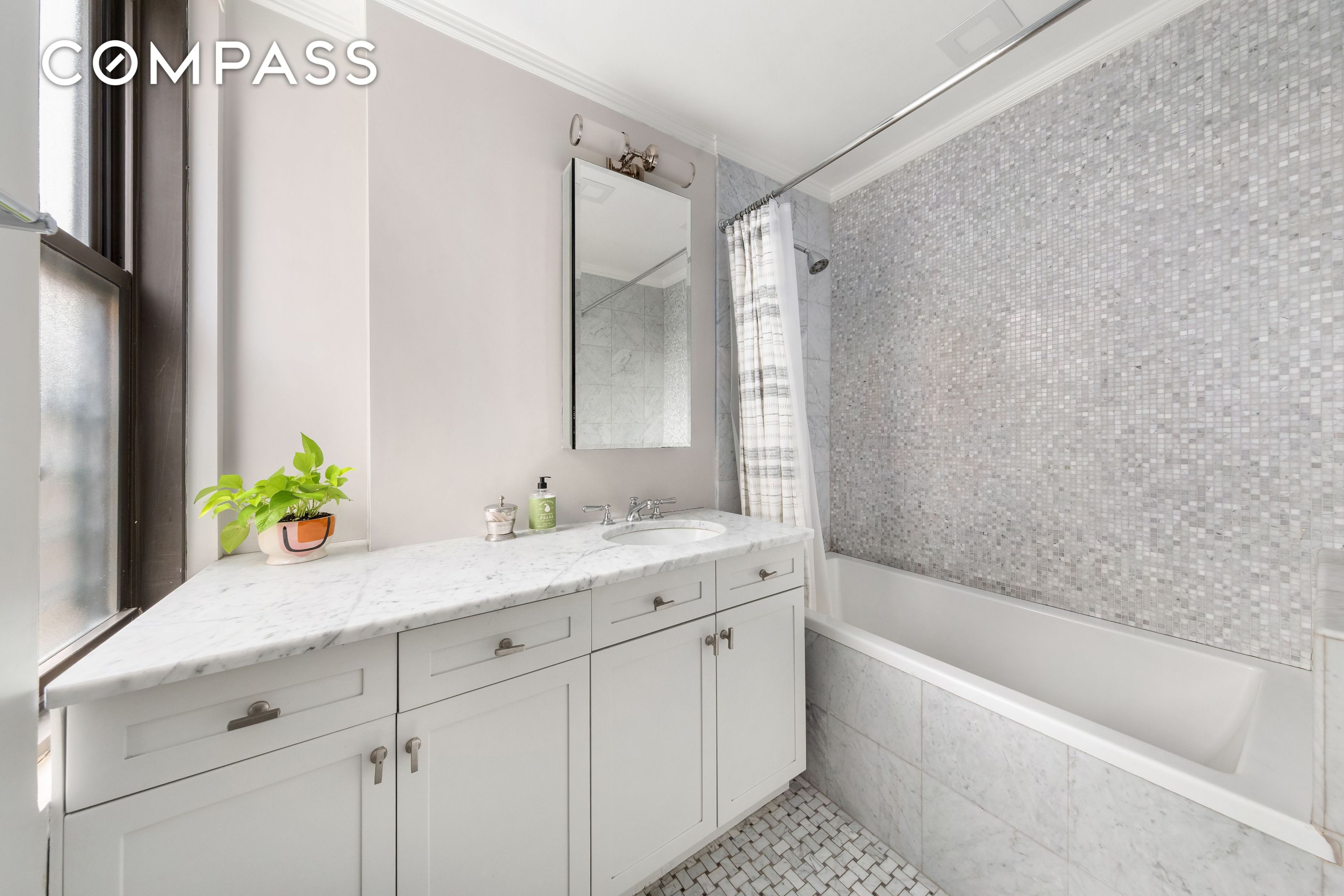 #12 photo, 905 W End Avenue, マンハッタン Upper West Side , NY 10025