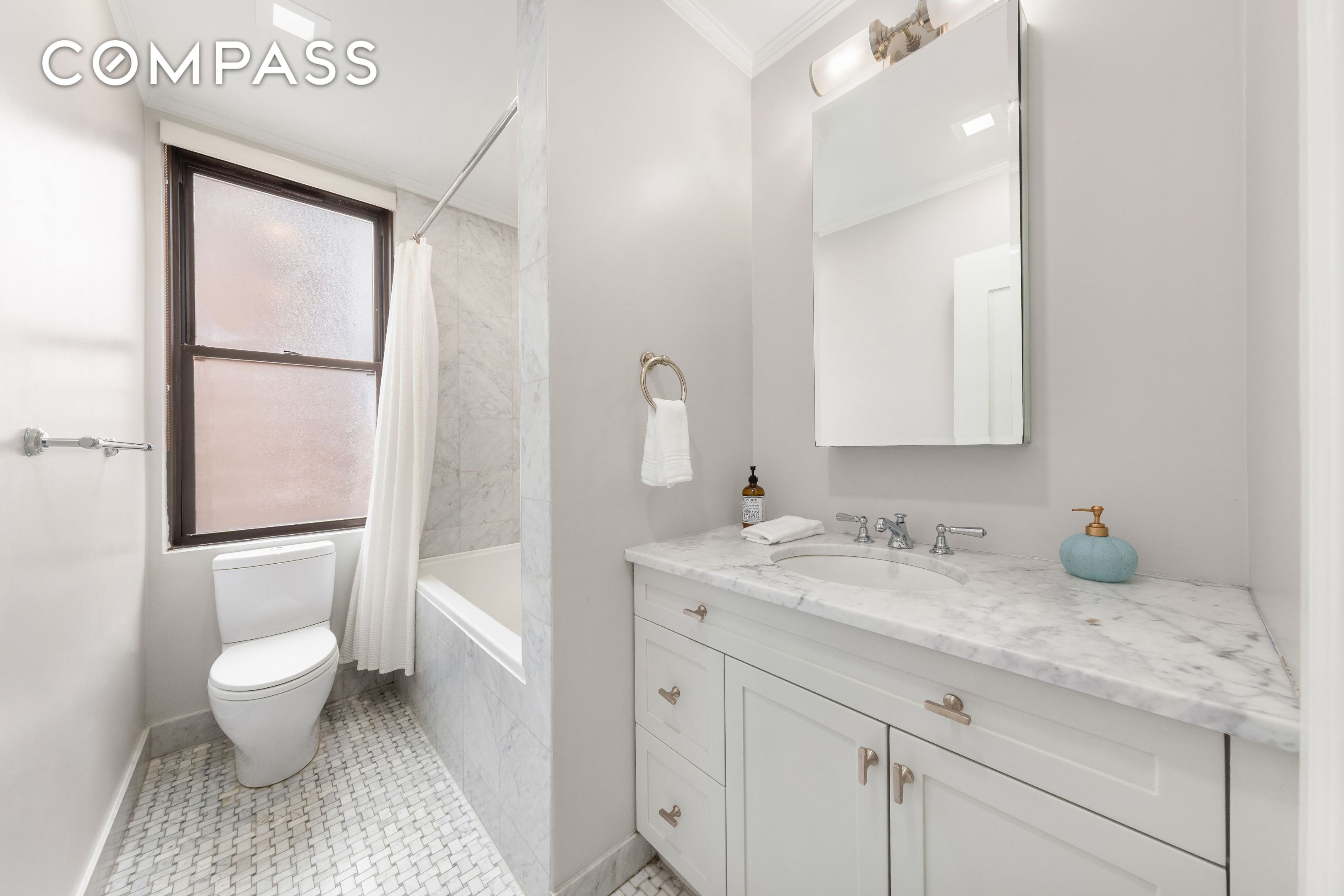 #13 photo, 905 W End Avenue, マンハッタン Upper West Side , NY 10025