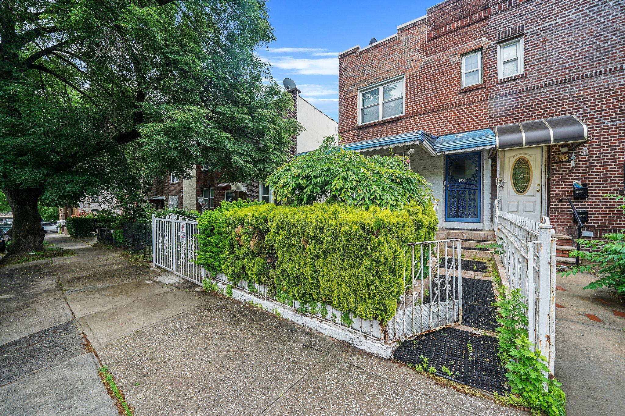 #2 photo, 20 Lamont Court, Brooklyn , NY 11225