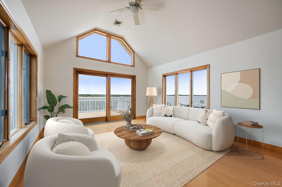 #11 photo, 991 W Park Avenue, ナッソー郡 Long Beach , NY 11561