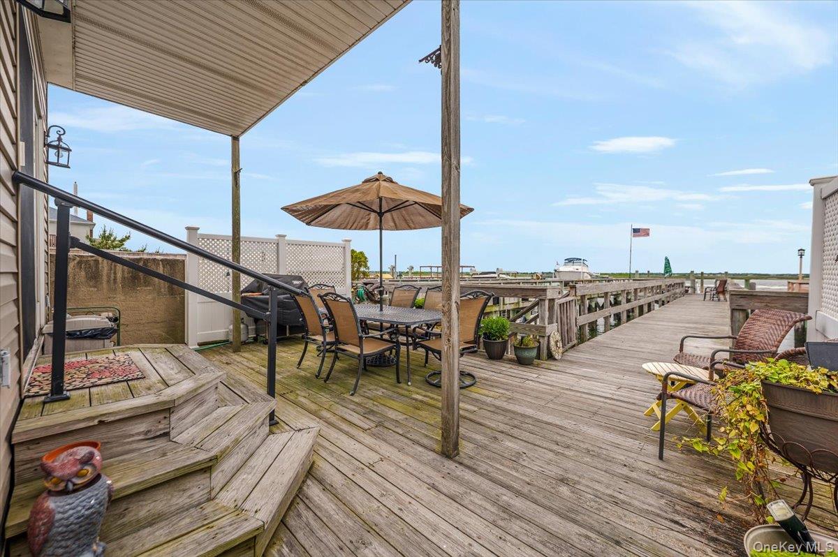 #16 photo, 991 W Park Avenue, ナッソー郡 Long Beach , NY 11561