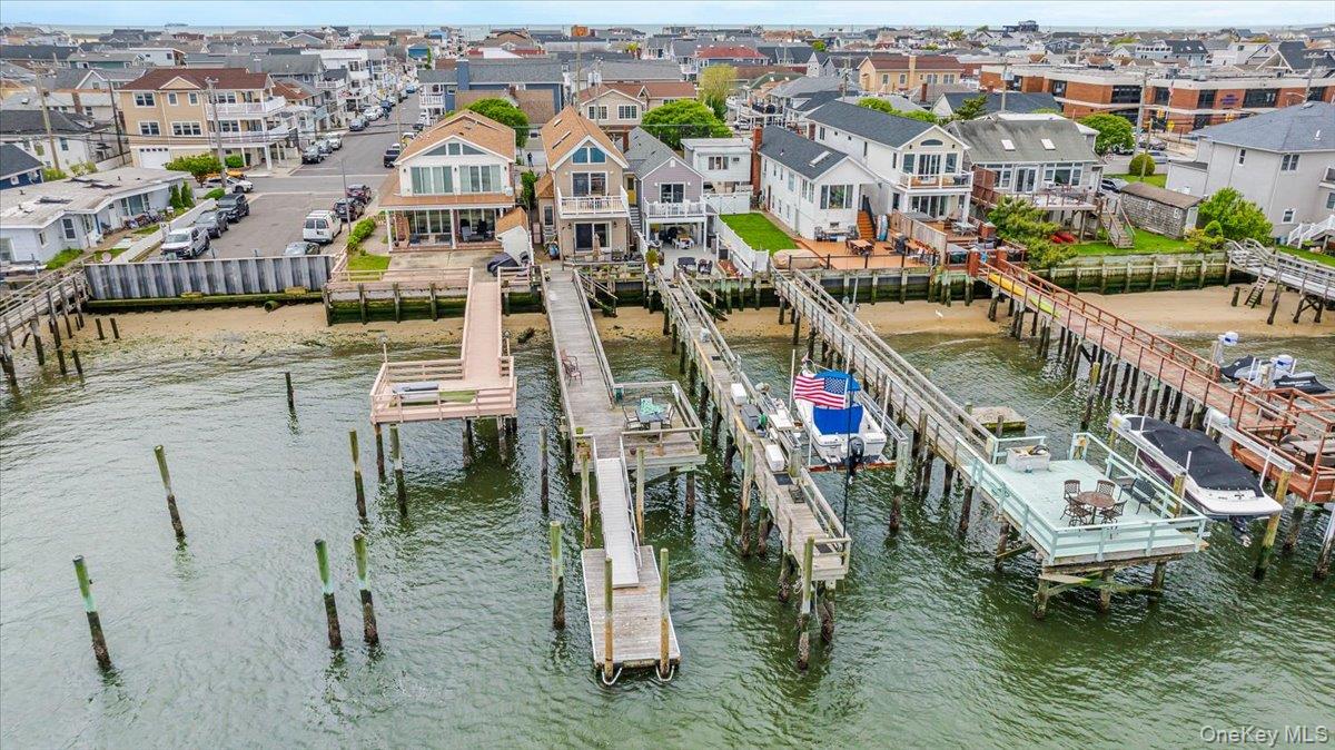 #3 photo, 991 W Park Avenue, ナッソー郡 Long Beach , NY 11561