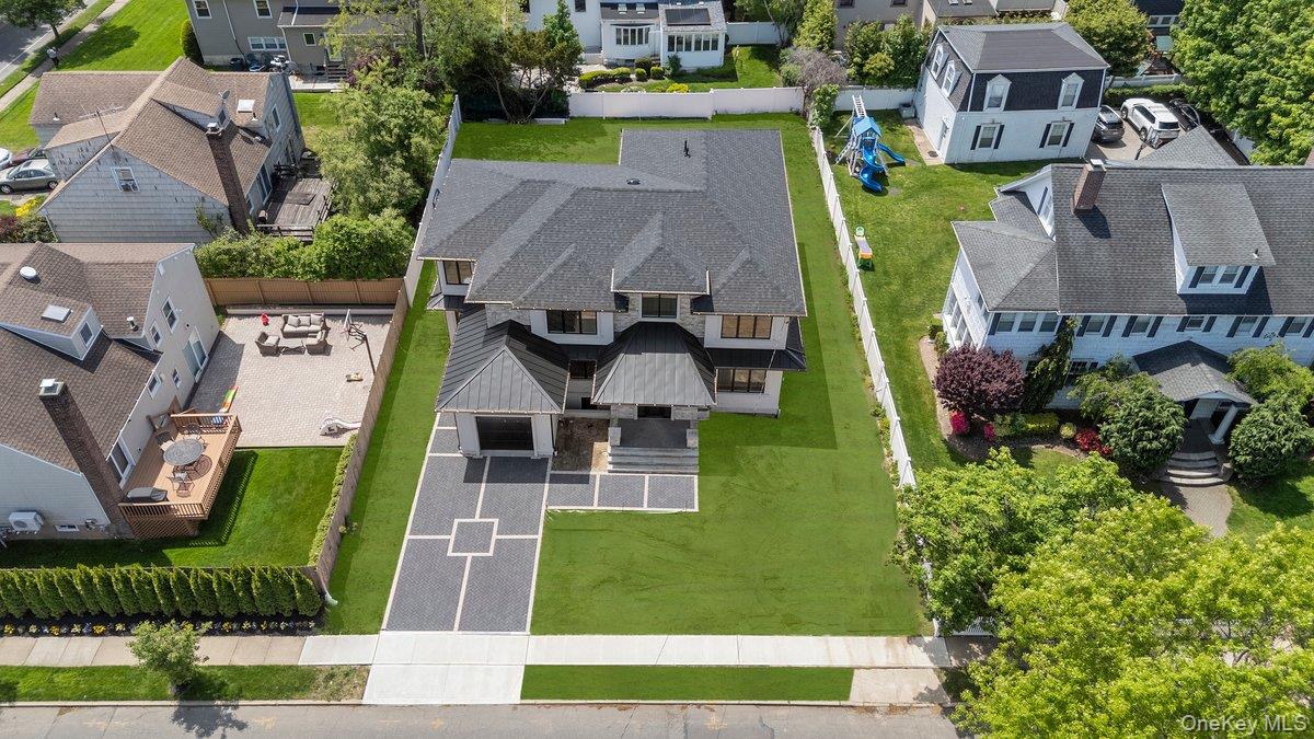 #2 photo, 19 Maple Avenue, מחוז נסאו Cedarhurst , NY 11516