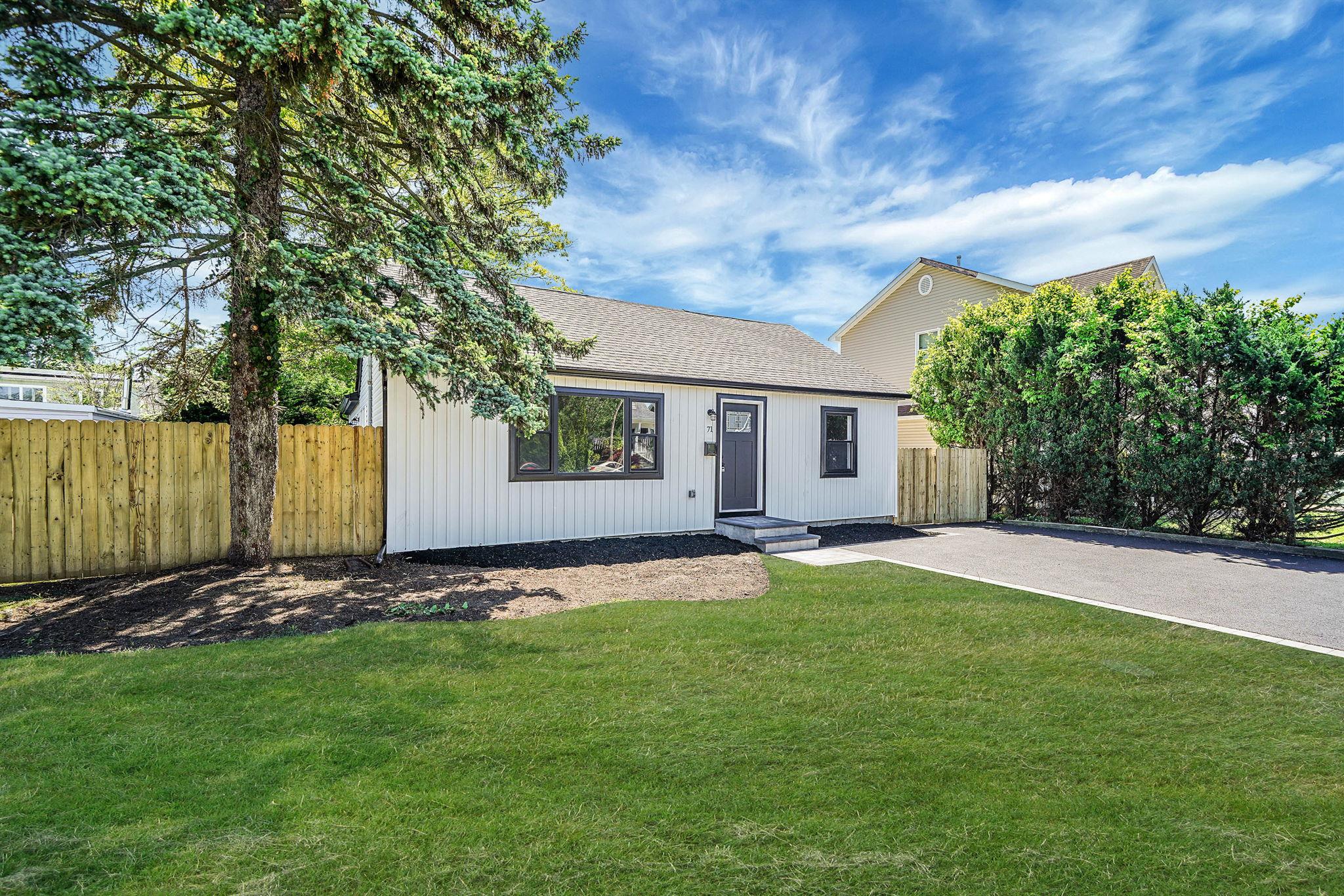 #1 photo, 71 Mayhew Avenue, 東長島 Babylon , NY 11702
