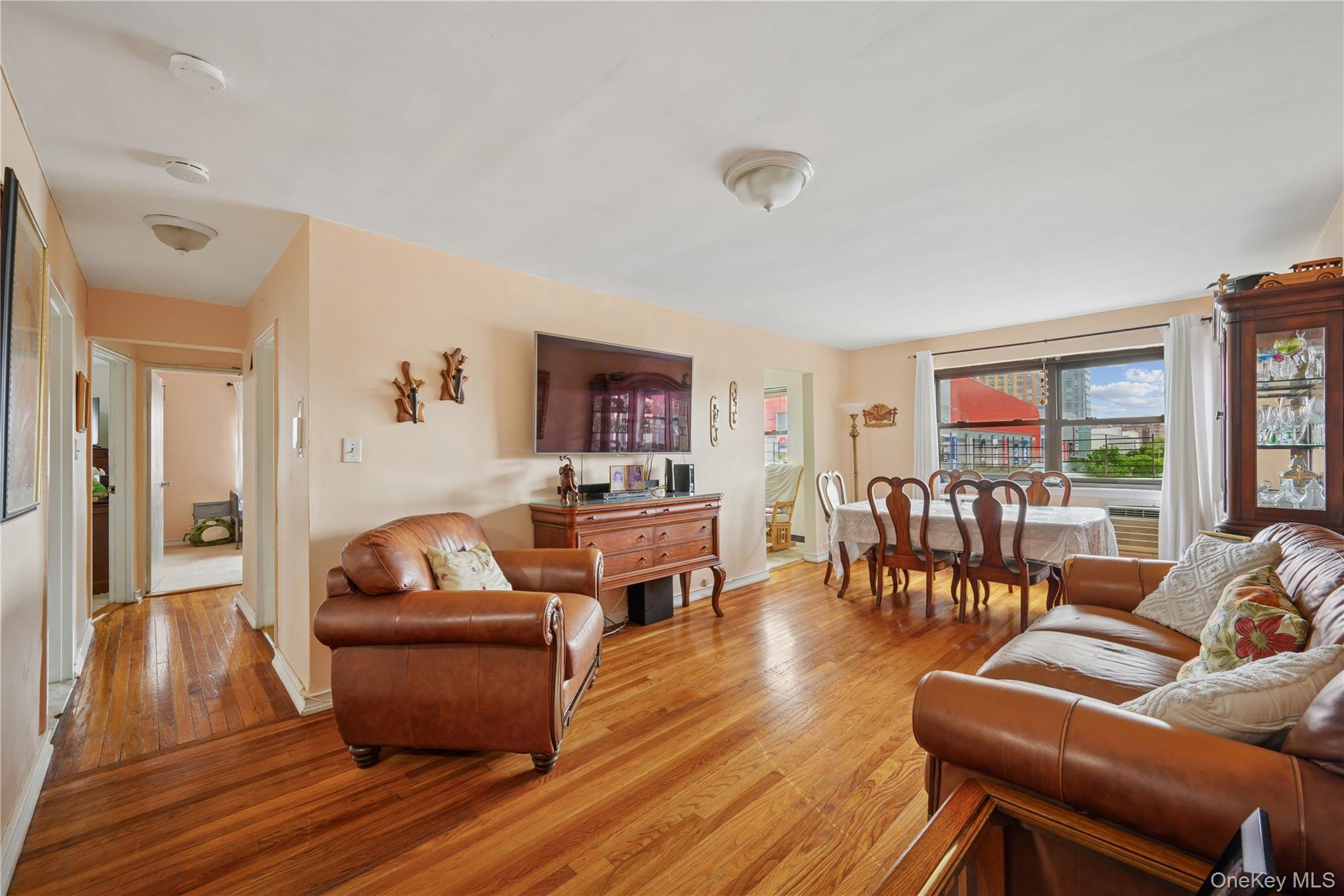 #5 photo, 94-30 60 Ave, 皇后區 艾姆赫斯特 Elmhurst , NY 11373