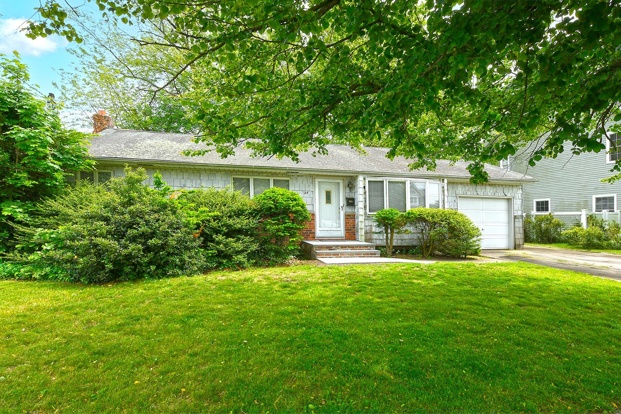 #1 photo, 29 Midwood Drive, Plainview , NY 11803