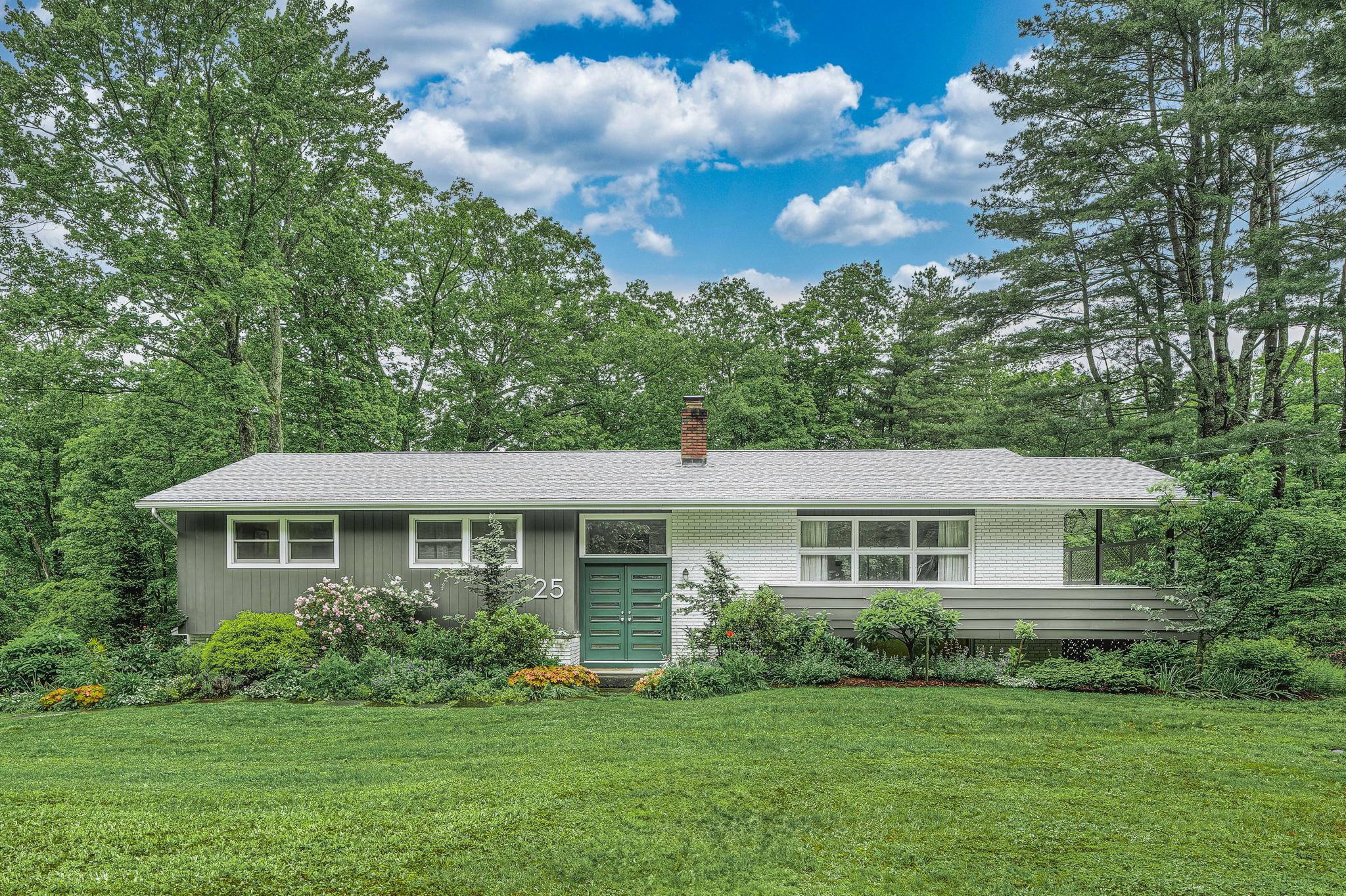 #1 photo, 25 Tanglewood Road, West Hurley , NY 12491