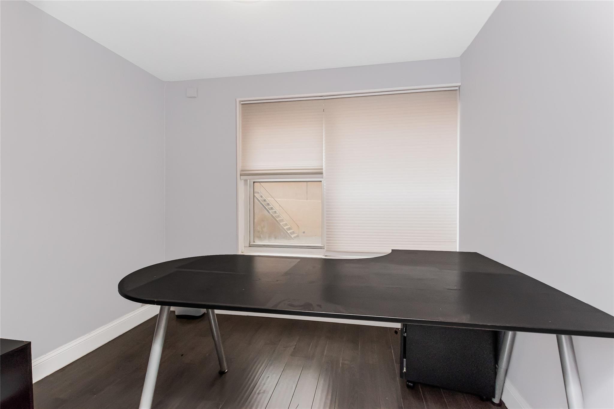 #9 photo, 10 Old Mamaroneck Road, White Plains , NY 10605