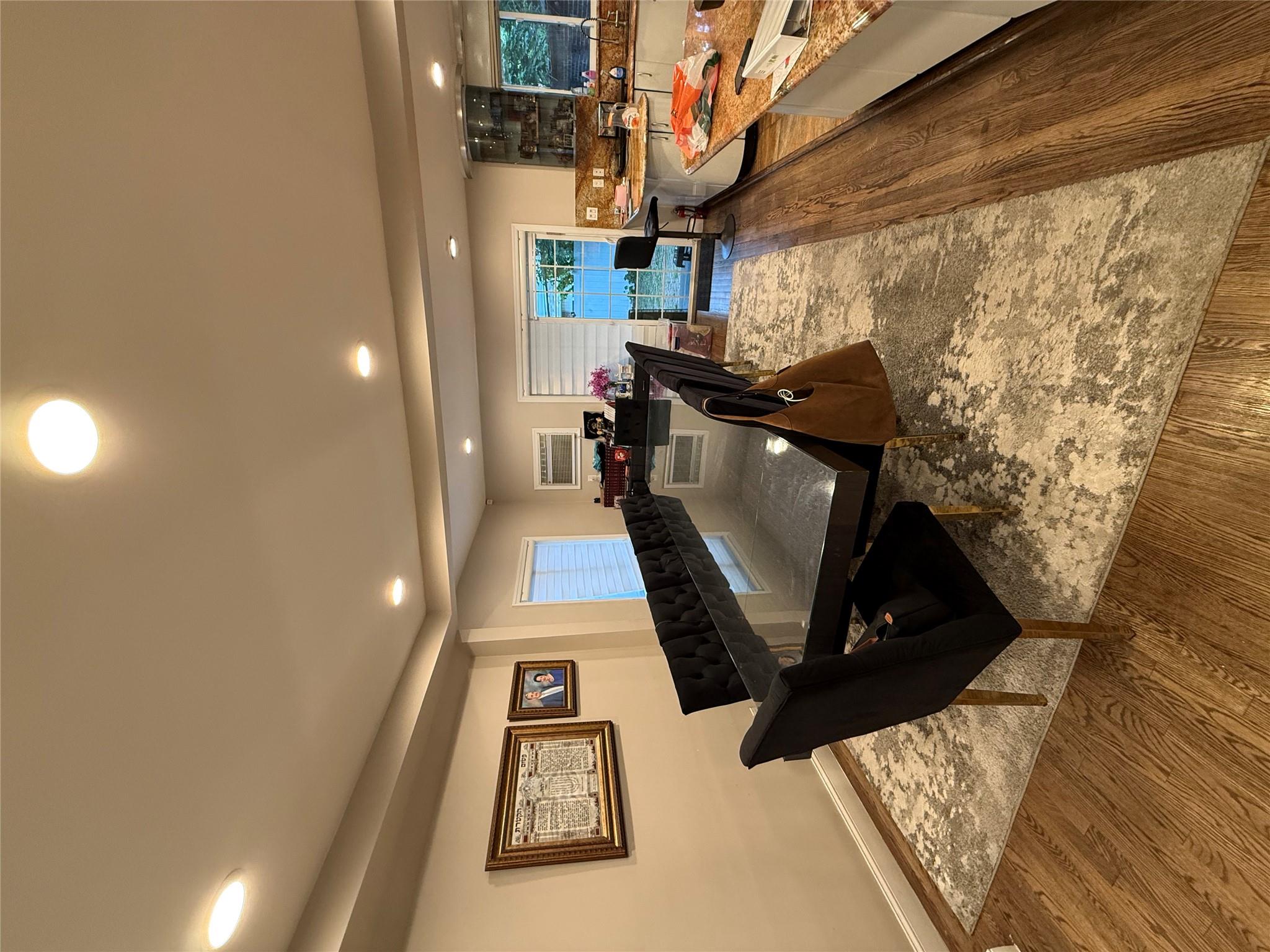 #4 photo, 75-22 190 Street, クイーンズ区 Fresh Meadows , NY 11366