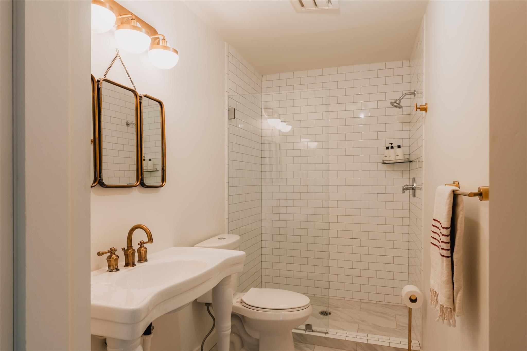 #10 photo, 877 Shandelee Road, Livingston Manor , NY 12758