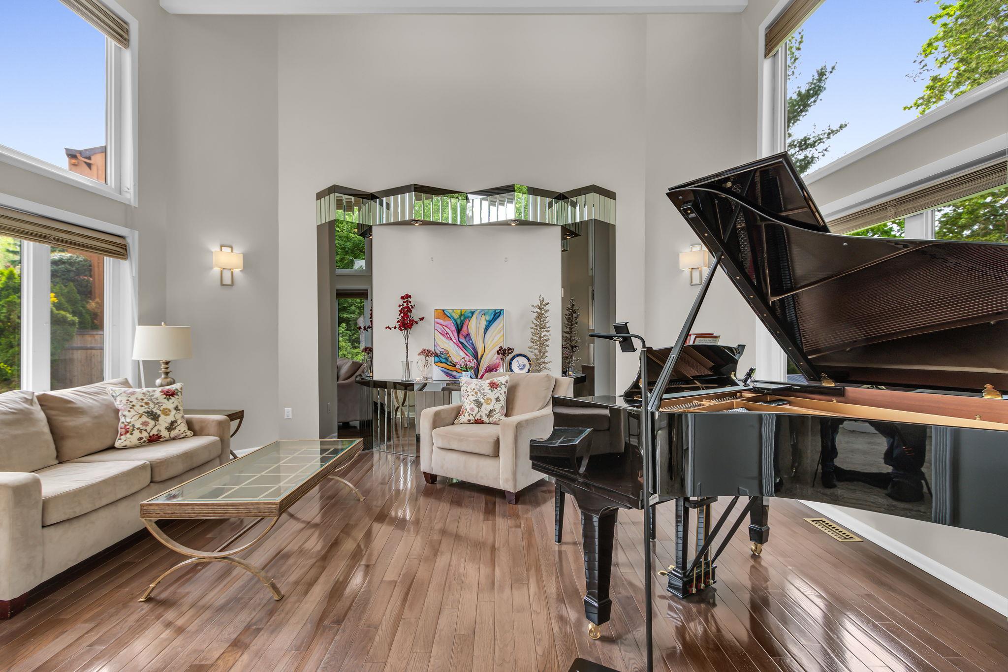 #4 photo, 5 Deer Run, Rye Brook , NY 10573