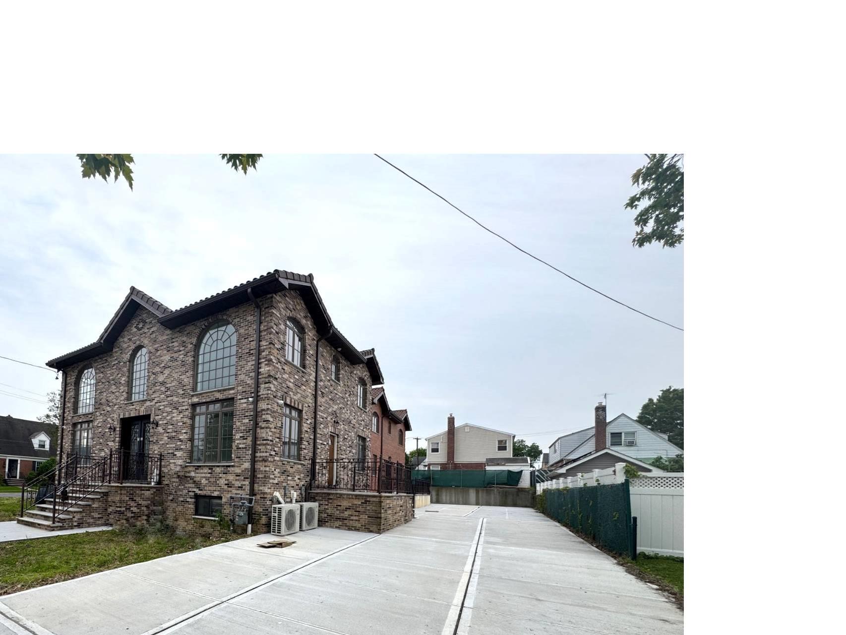 #2 photo, 36-46 205th ST, クイーンズ区 Bayside , NY 11361