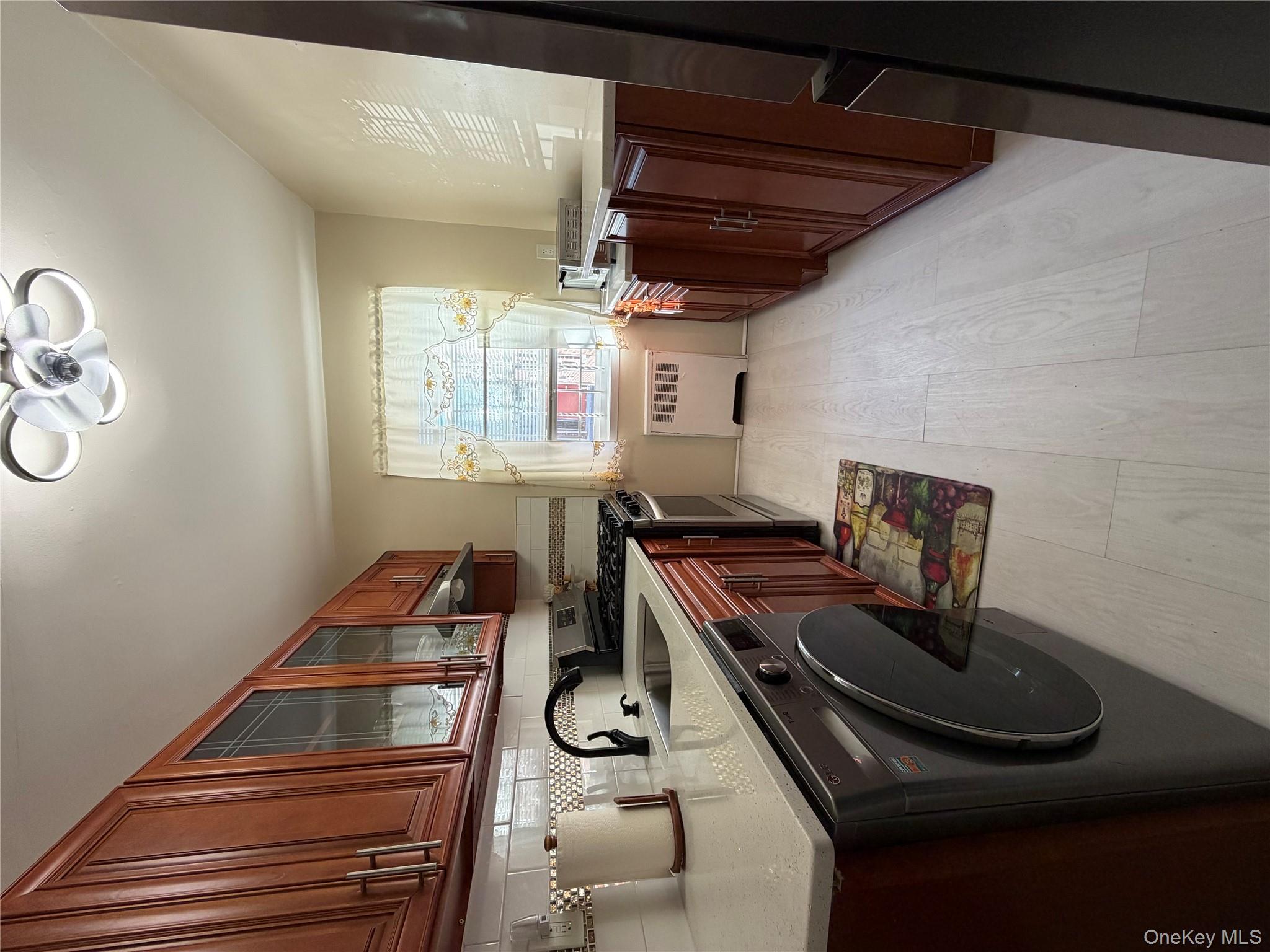 #10 photo, 233-06 131 Street, Rosedale , NY 11412