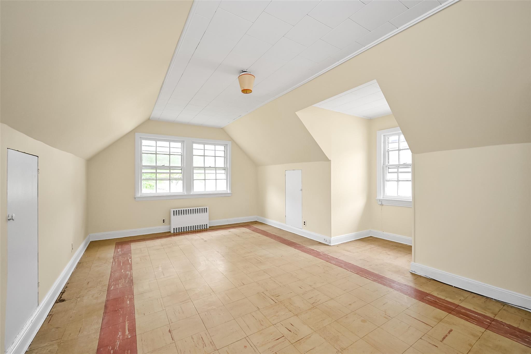 #16 photo, 86-32 Avon Street, Jamaica Estates , NY 11432