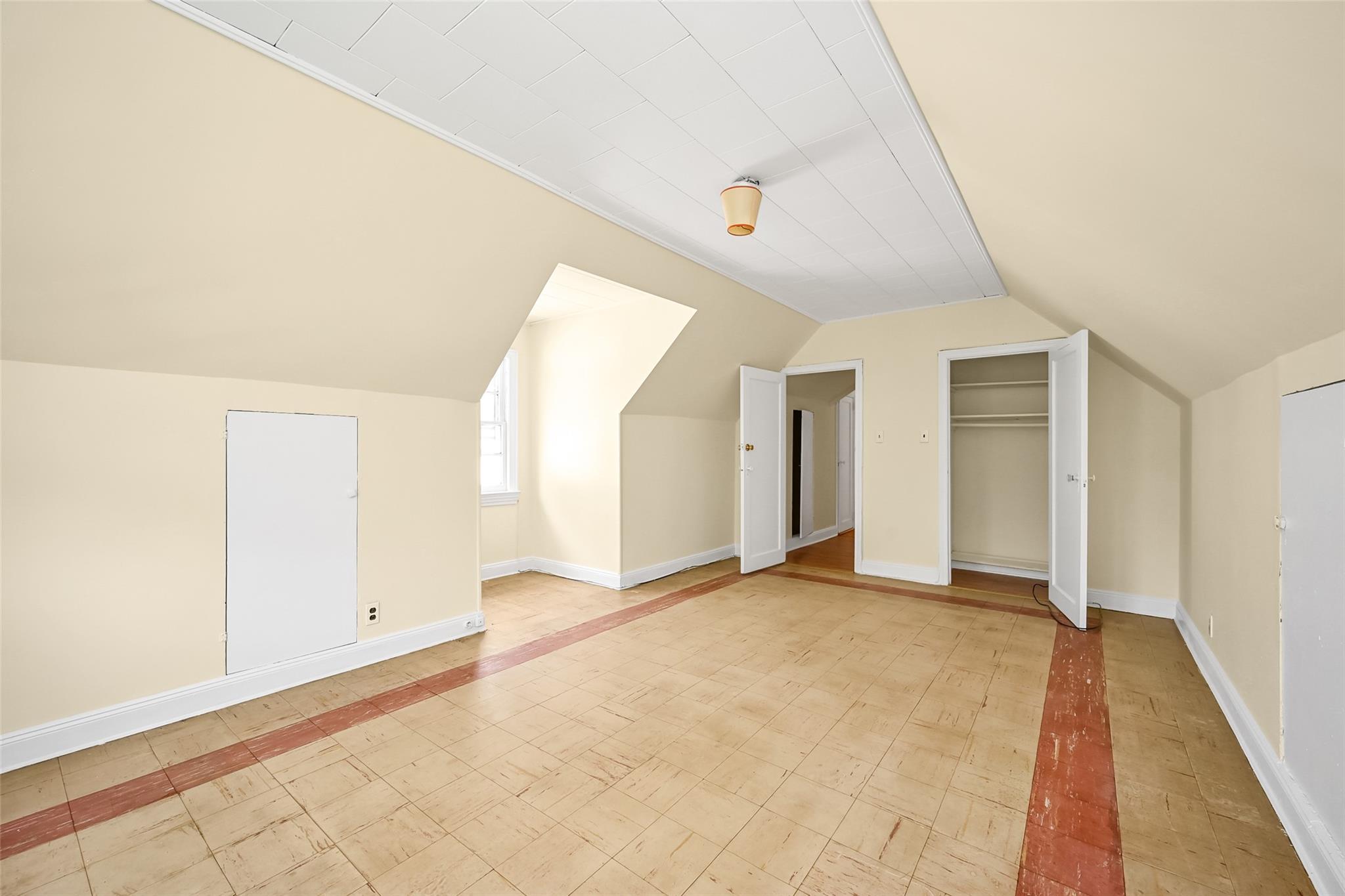 #17 photo, 86-32 Avon Street, Jamaica Estates , NY 11432