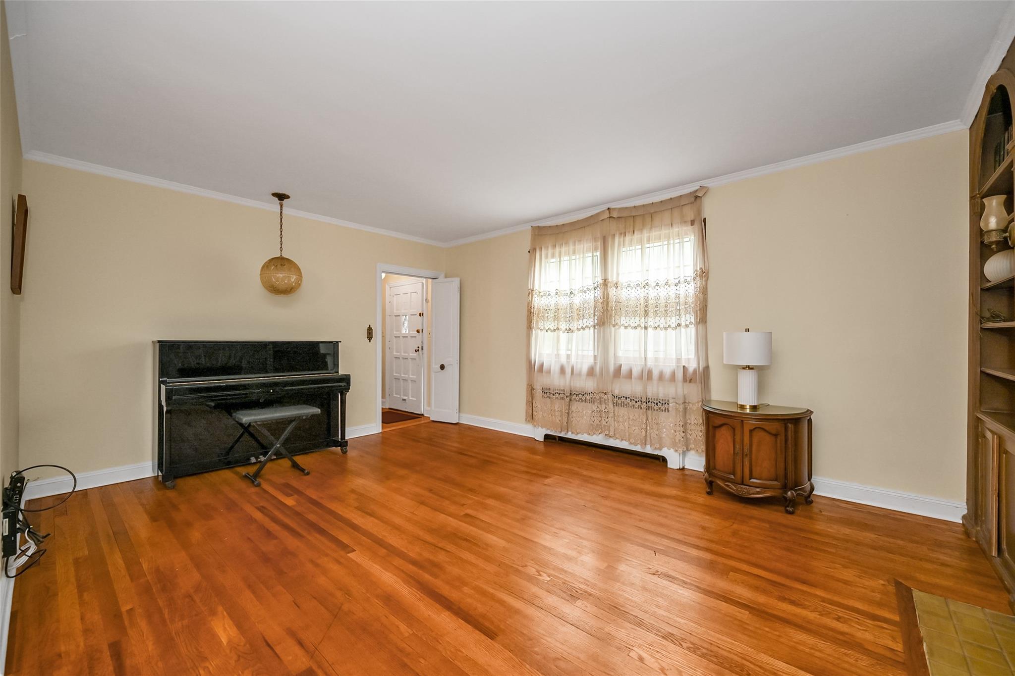 #2 photo, 86-32 Avon Street, Jamaica Estates , NY 11432