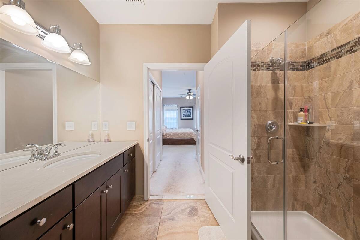 #30 photo, 135 Rosebud Court, サフォーク郡 Patchogue , NY 11772