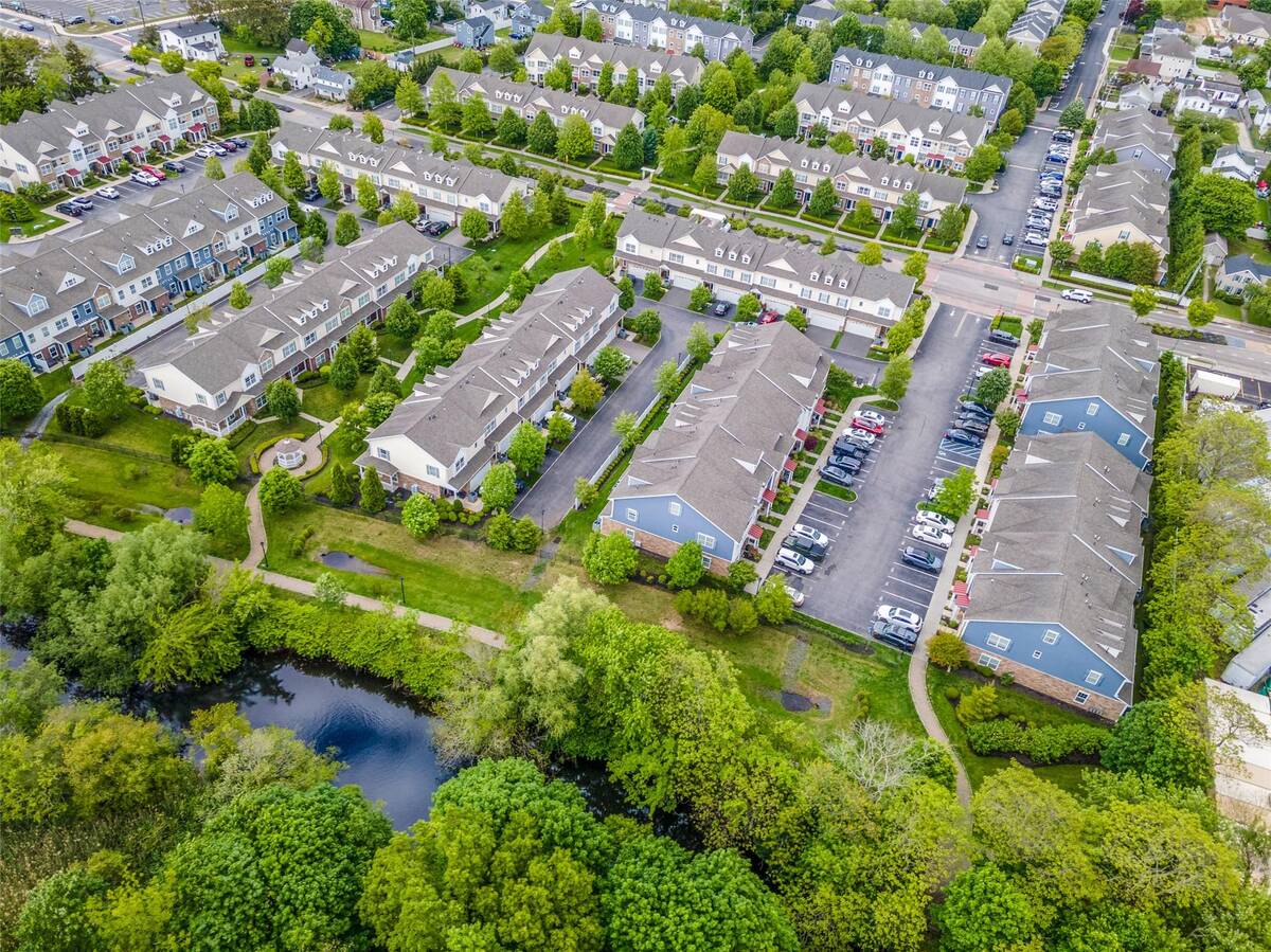 #6 photo, 135 Rosebud Court, サフォーク郡 Patchogue , NY 11772