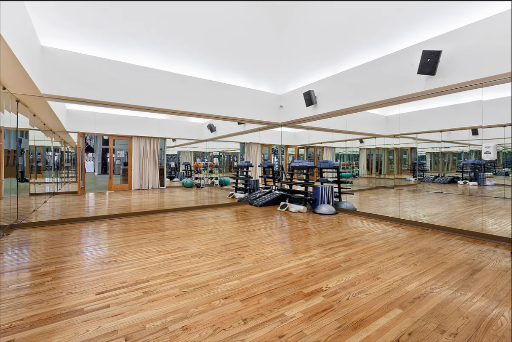 #13 photo, 20 WEST Street, マンハッタン Greenpoint , NY 10004