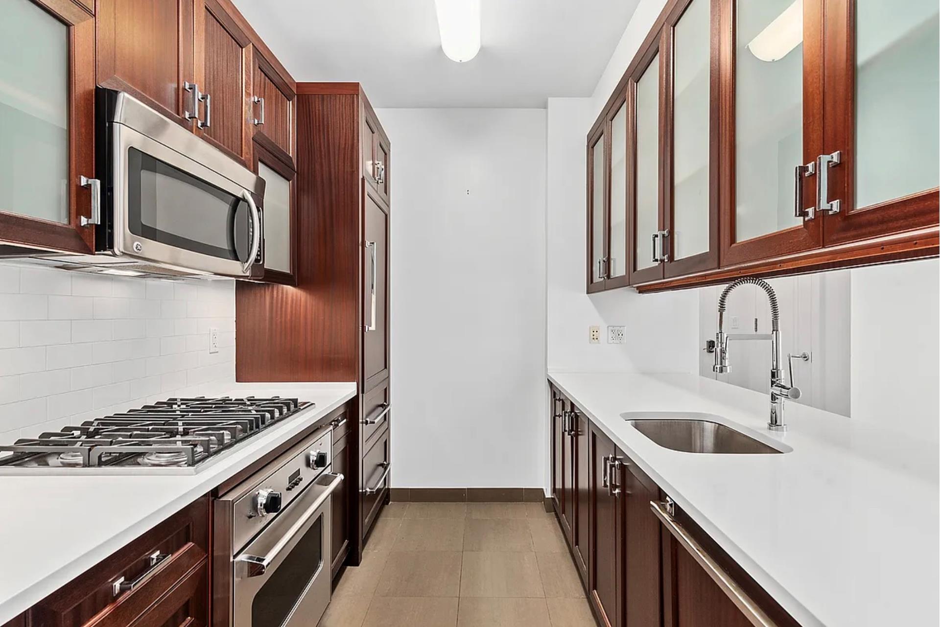 #4 photo, 205 W 76TH Street, マンハッタン Upper West Side , NY 10023