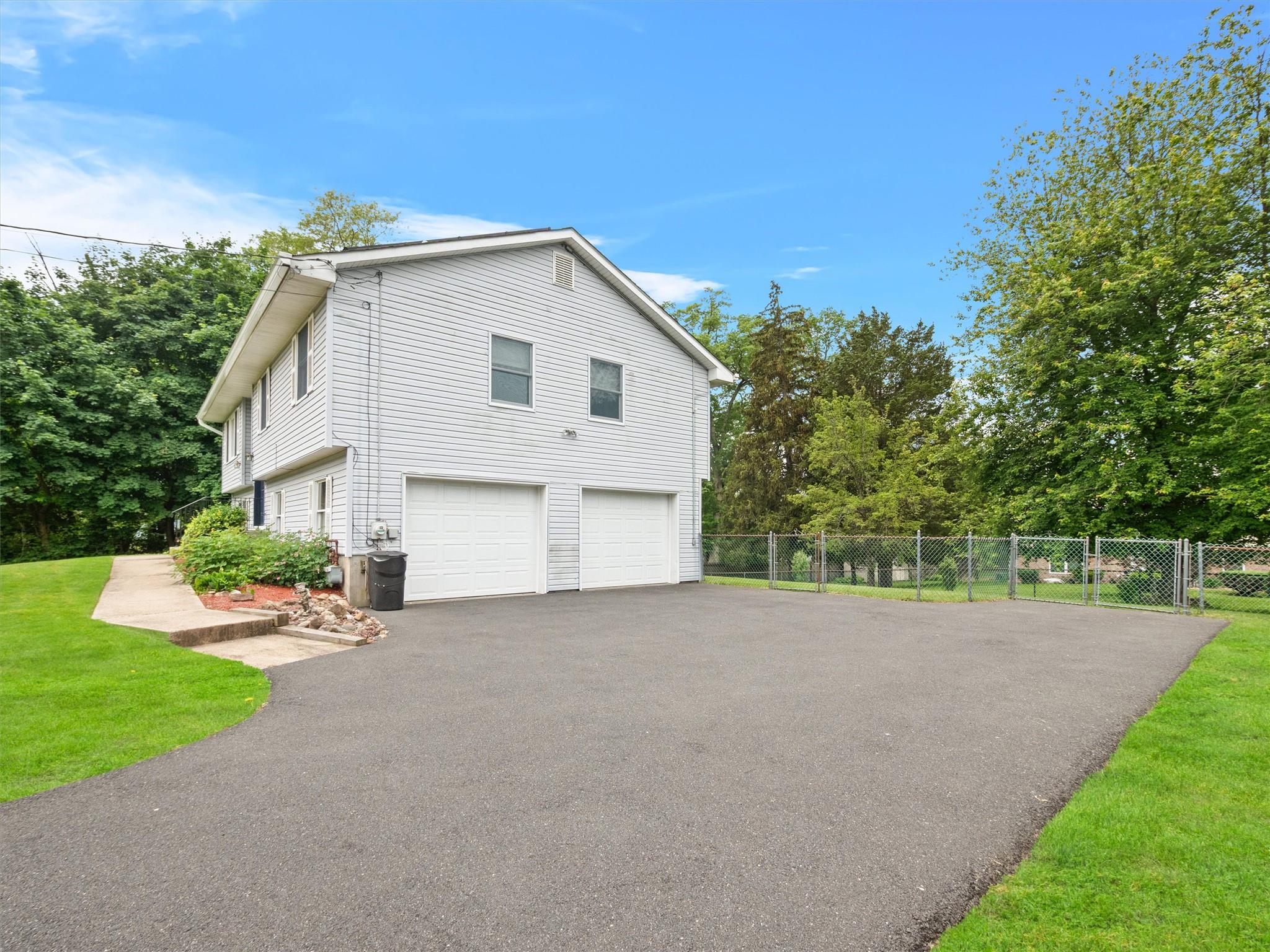 #2 photo, 215 Old Haverstraw Road, Congers , NY 10920
