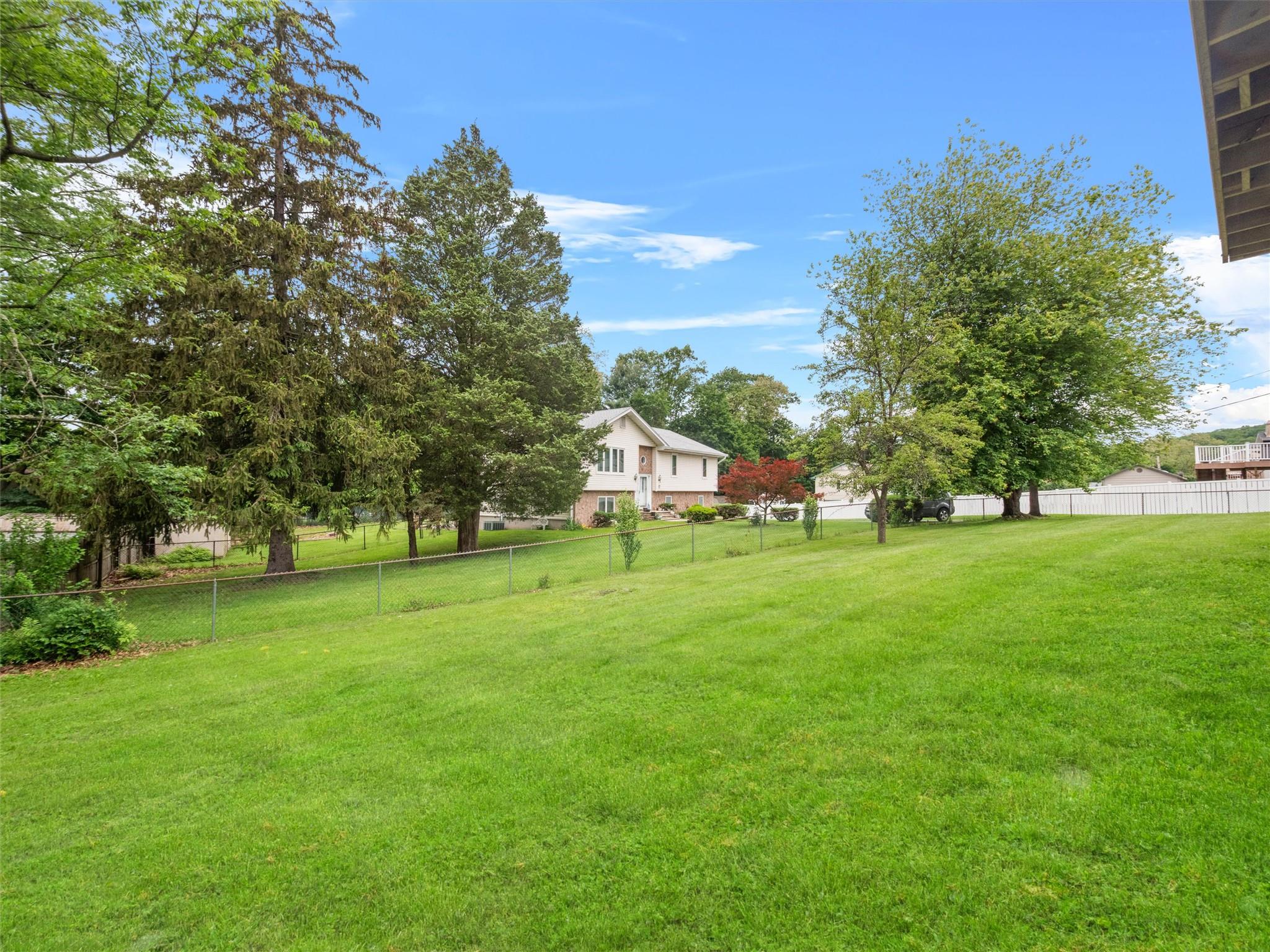 #20 photo, 215 Old Haverstraw Road, Congers , NY 10920