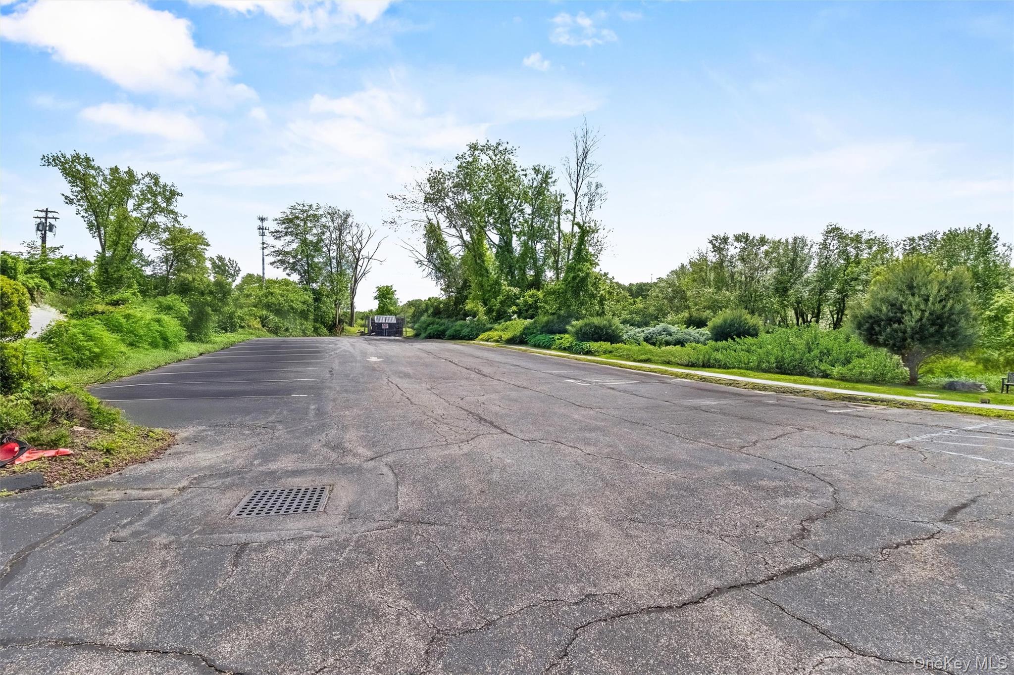 #4 photo, 1995 Route 6, Carmel , NY 10512