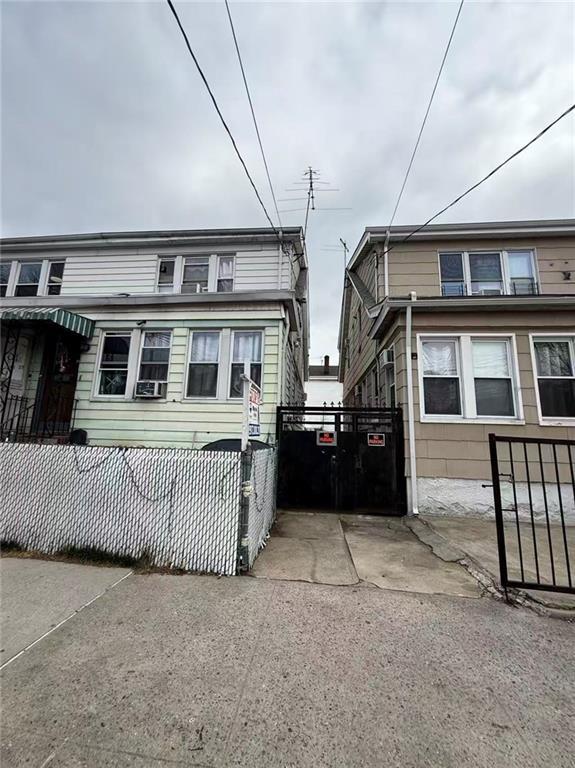 #2 photo, 4131 95th Street, クイーンズ区 Elmhurst , NY 11373